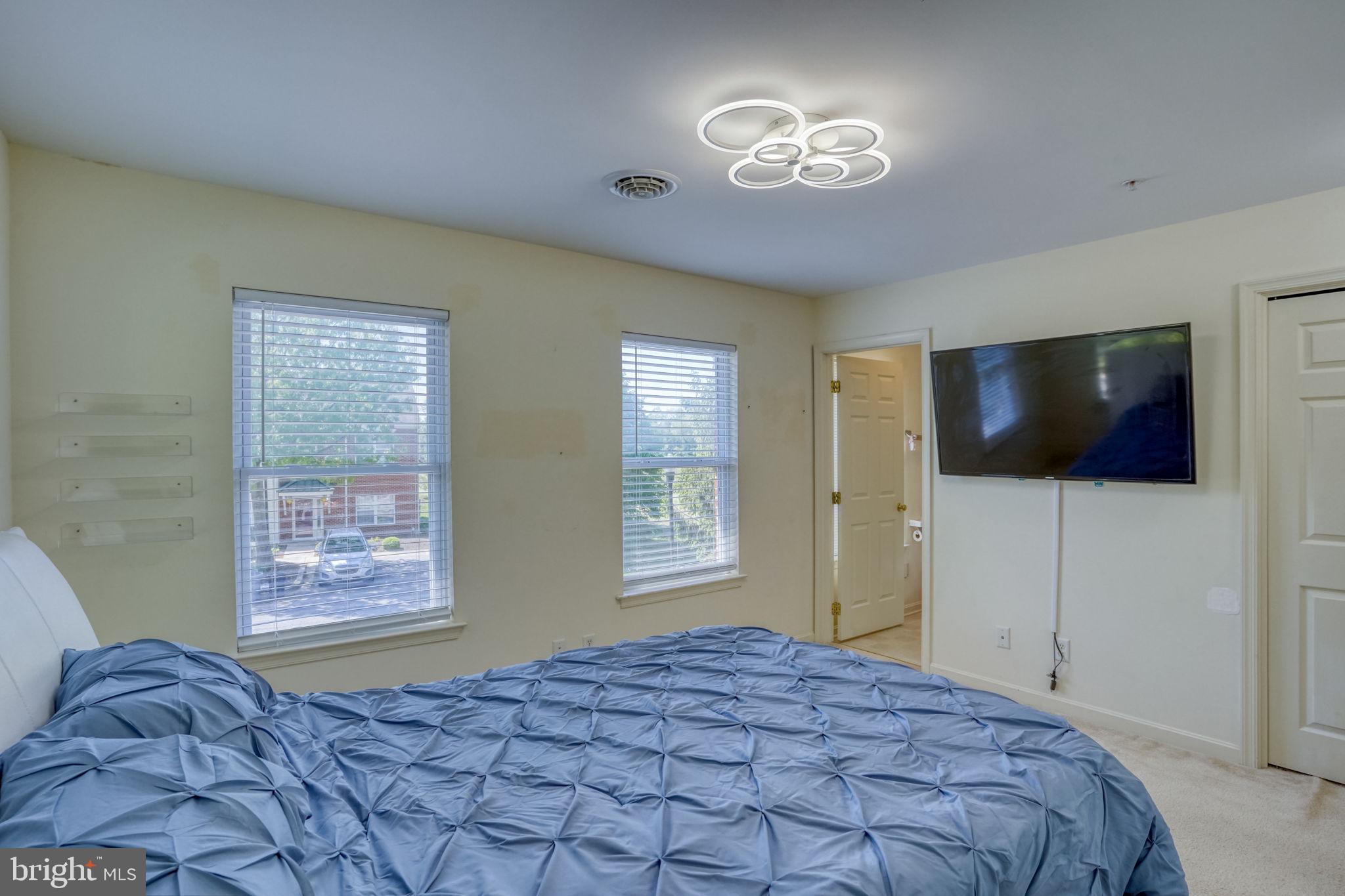 HILL TOP - Residential