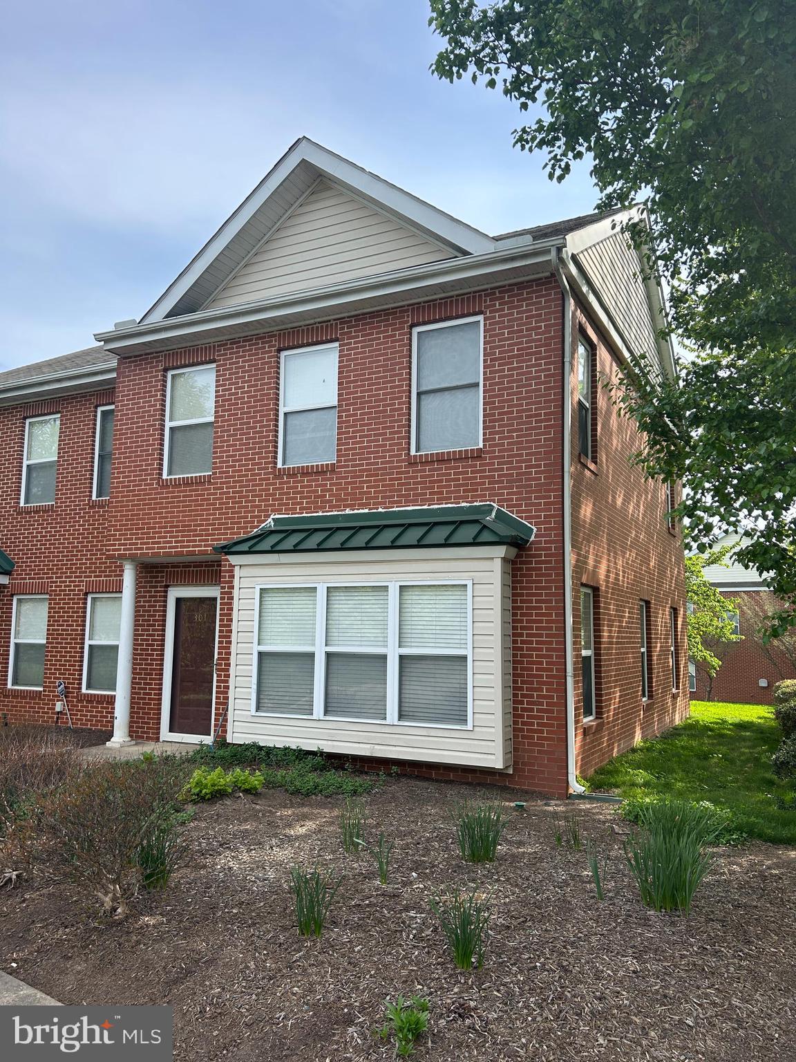 HILL TOP - Residential