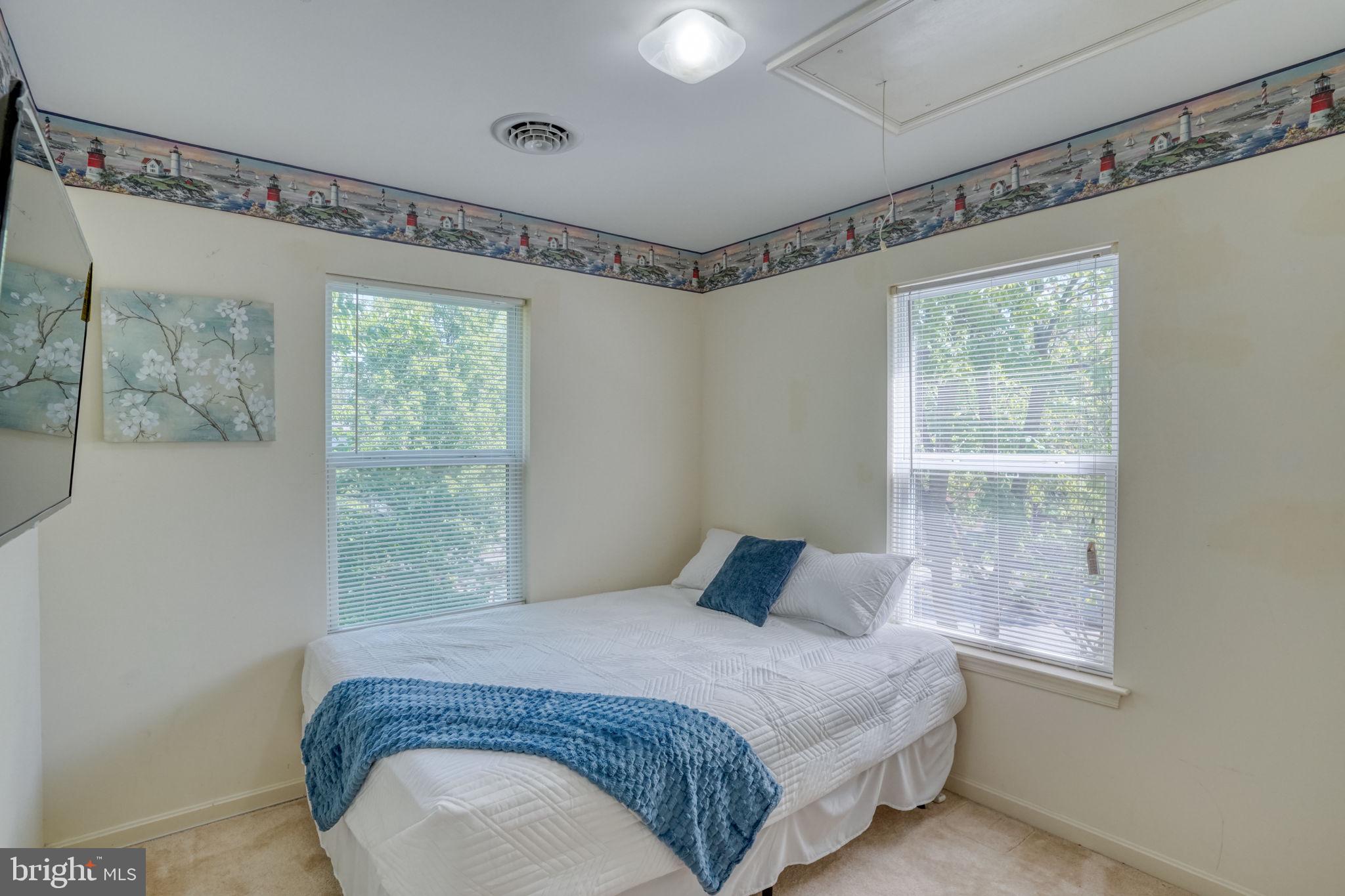 HILL TOP - Residential