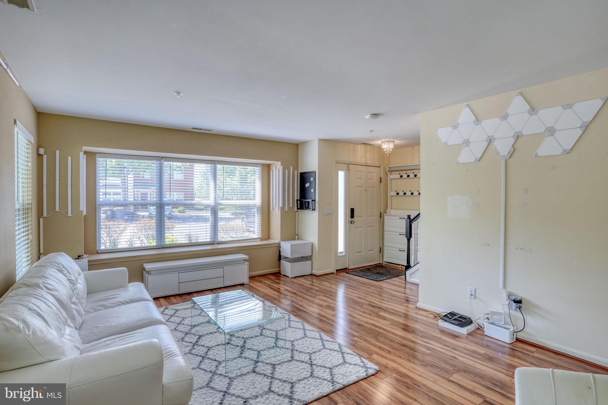 HILL TOP - Residential