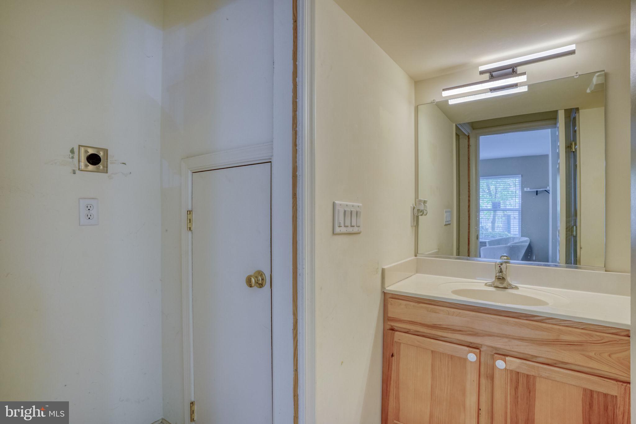 HILL TOP - Residential