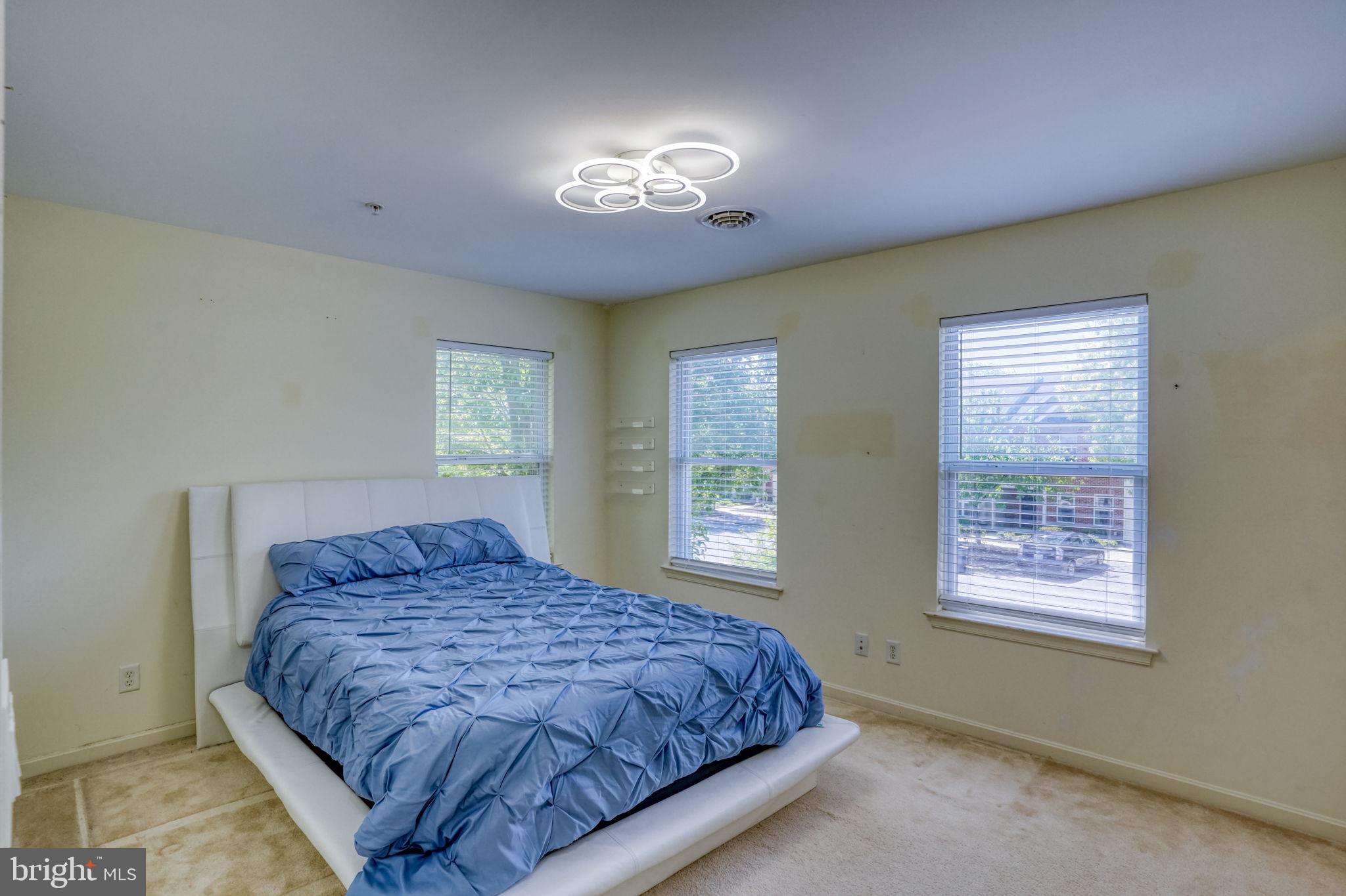 HILL TOP - Residential