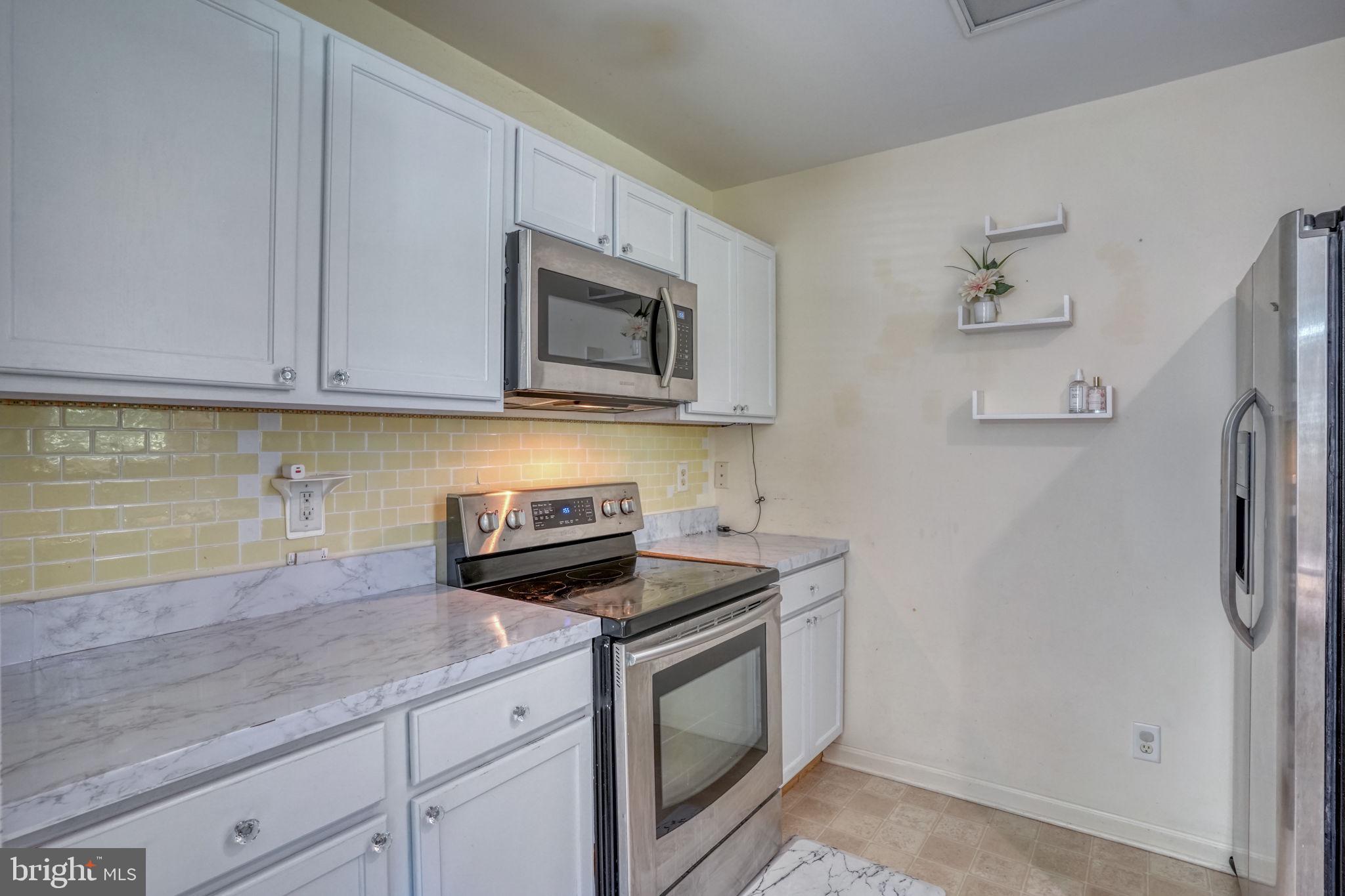 HILL TOP - Residential