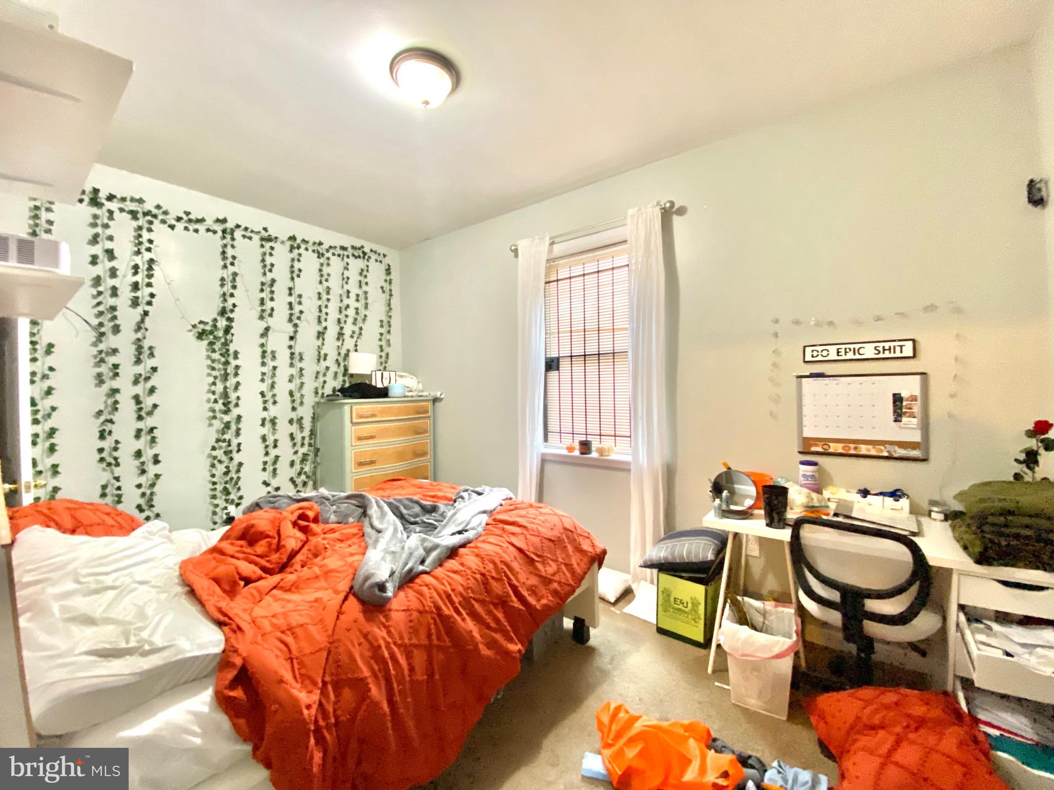 PHILADELPHIA (NORTH) - Residential Lease