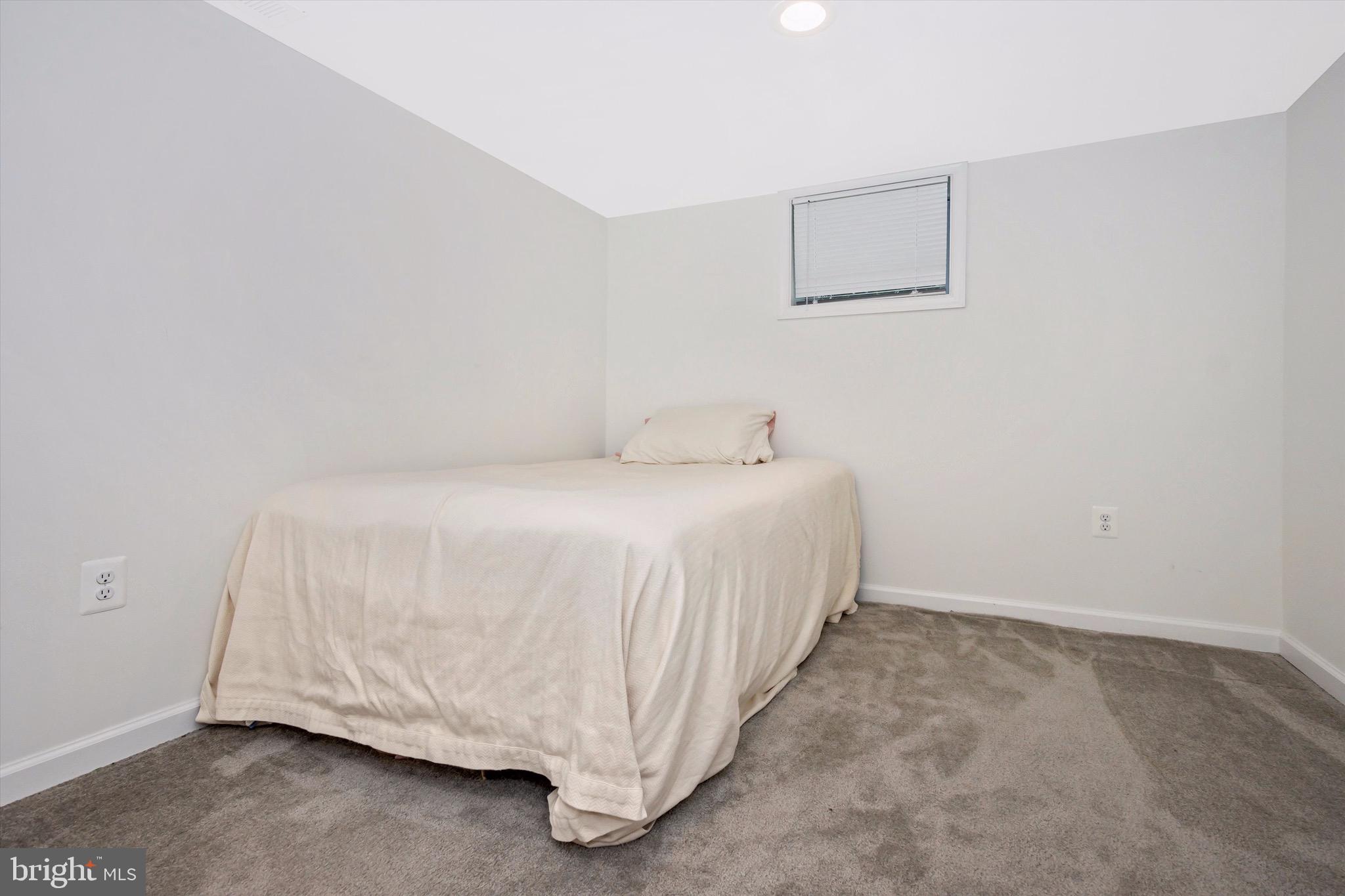 LINCOLN HEIGHTS - Residential