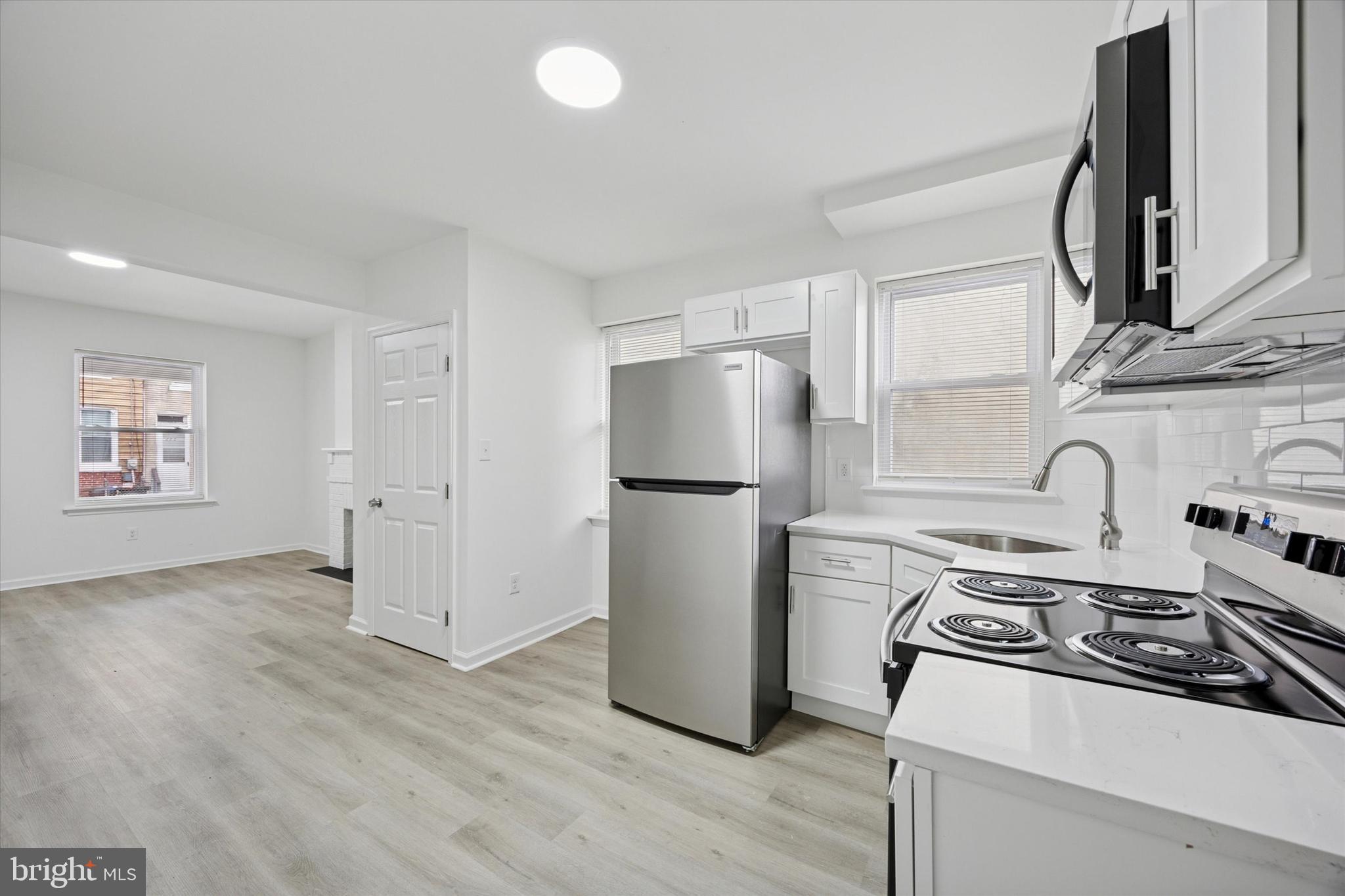 452 E MECHANIC STREET