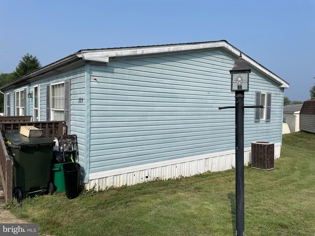 Photo of 223 GREYFIELD DR, LANCASTER, PA 17603 (MLS # PALA2037128)