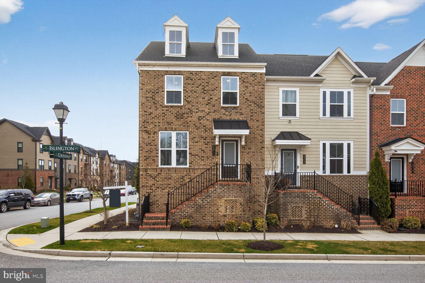 GREENLEIGH AT CROSSROADS - Residential