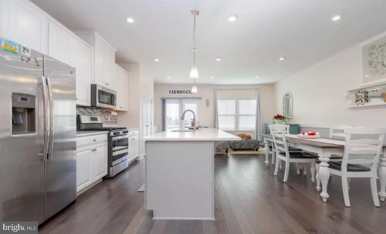 GREENLEIGH AT CROSSROADS - Residential