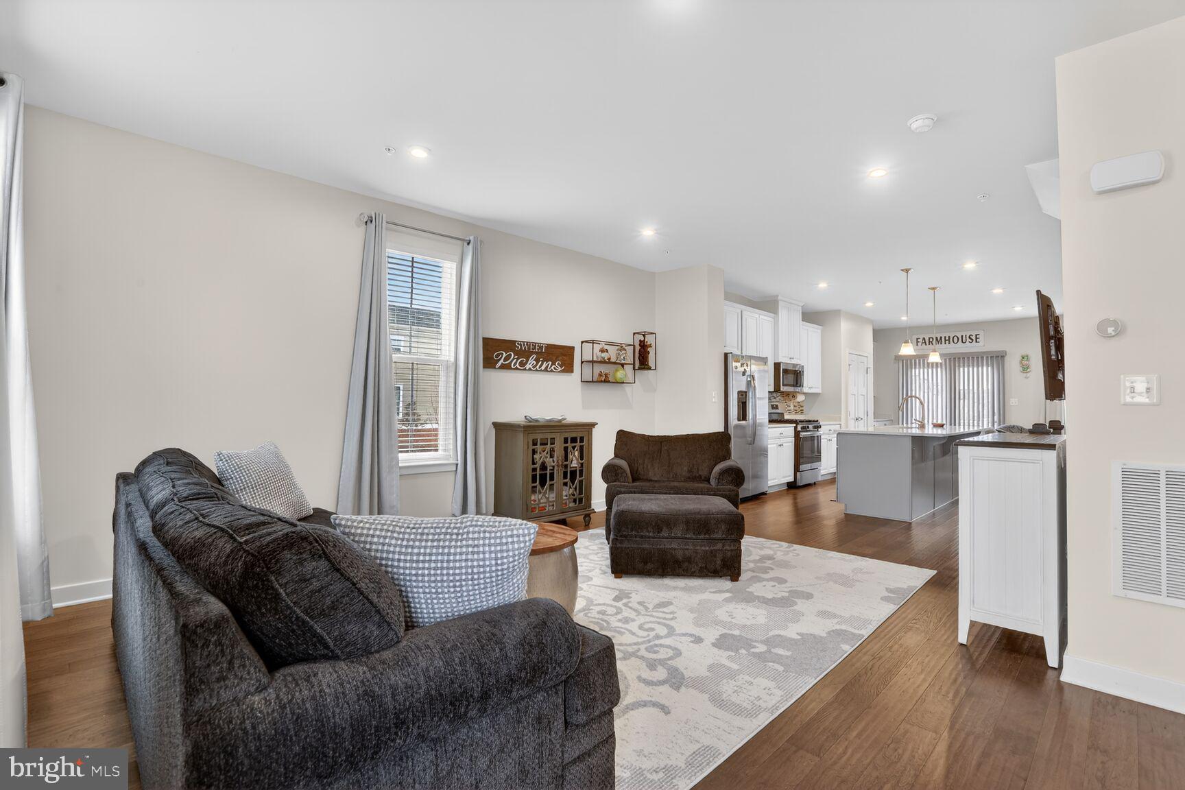 GREENLEIGH AT CROSSROADS - Residential