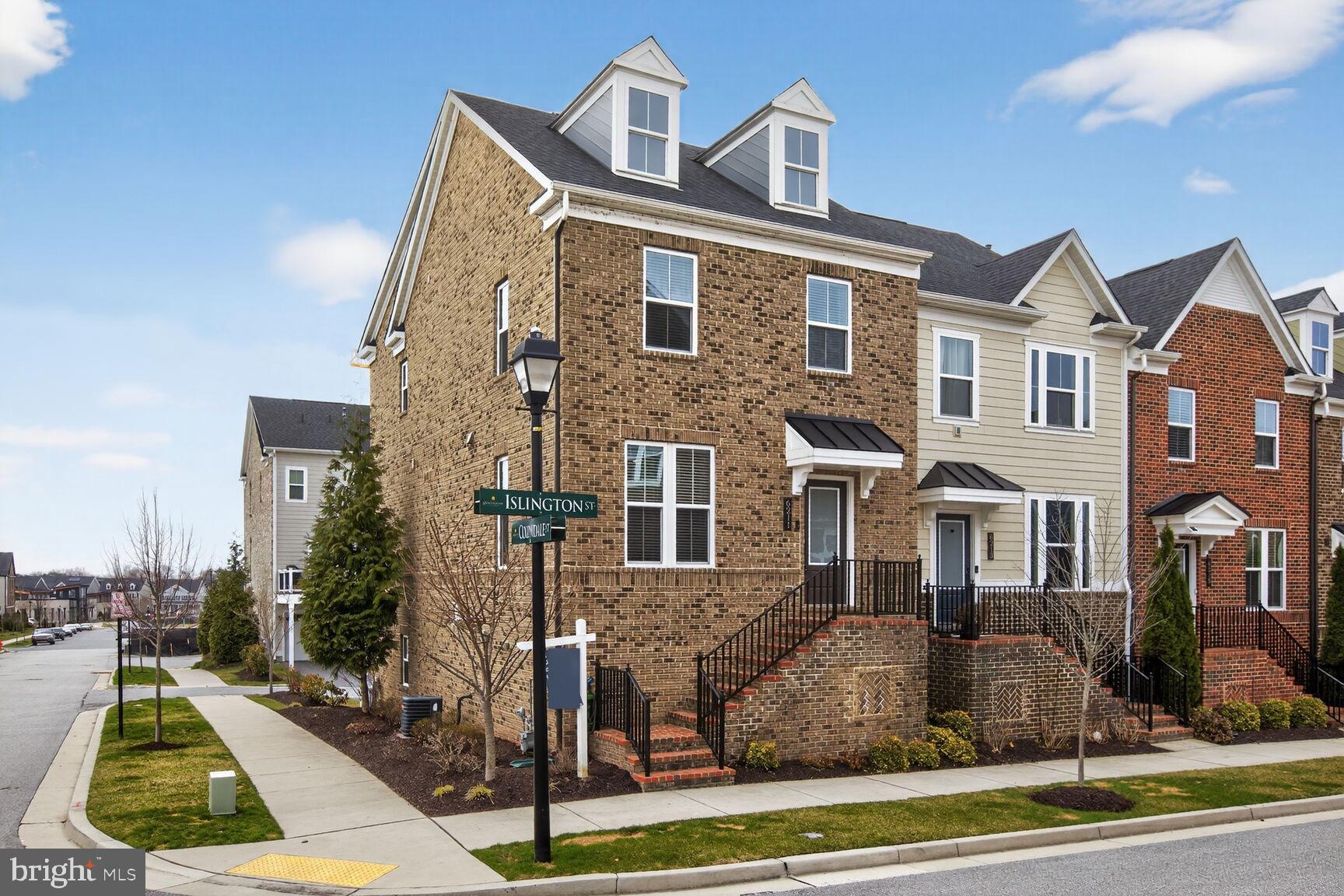 GREENLEIGH AT CROSSROADS - Residential