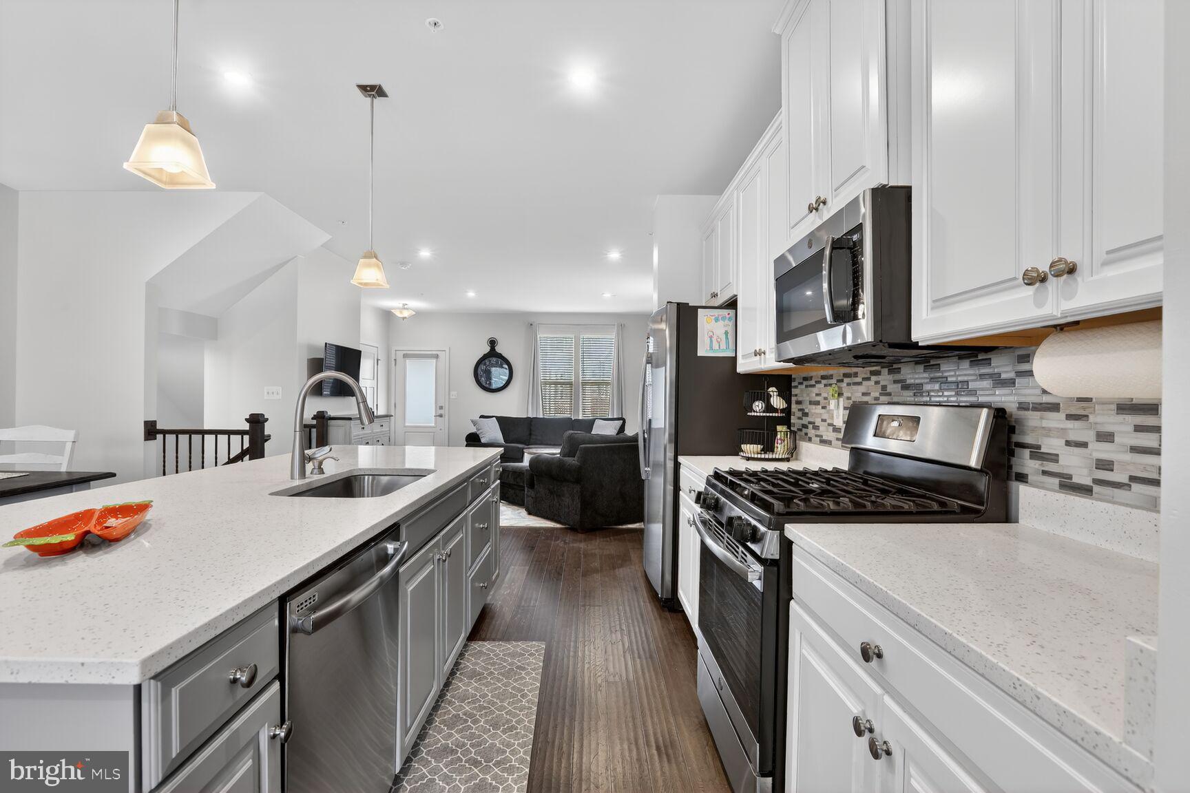 GREENLEIGH AT CROSSROADS - Residential