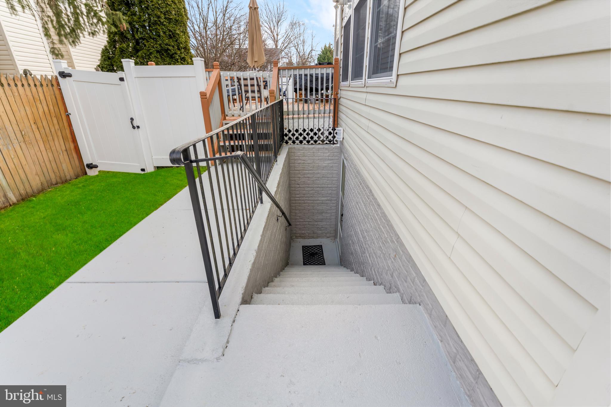 MITCHELLVILLE EAST - Residential Lease