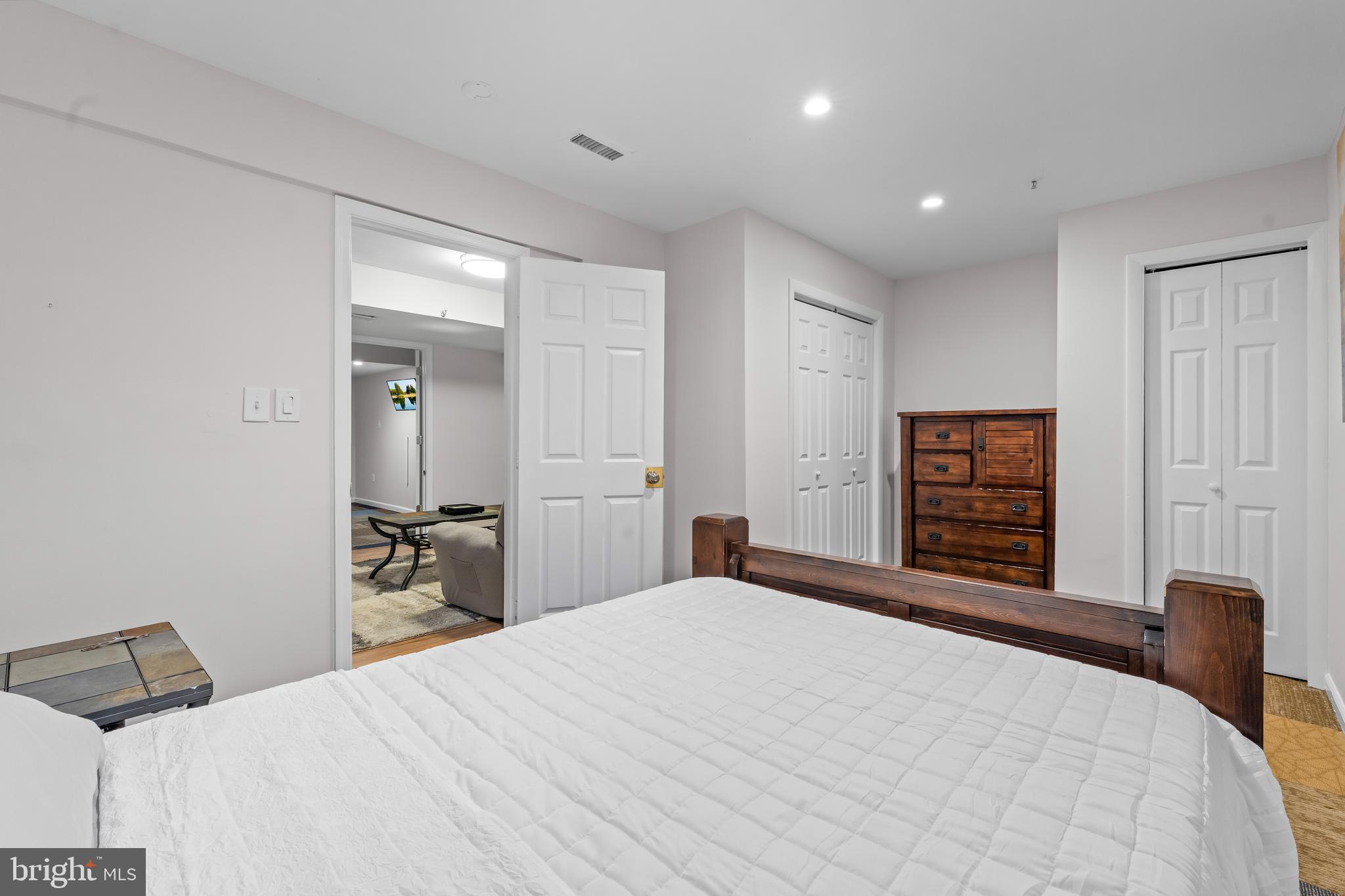 MITCHELLVILLE EAST - Residential Lease