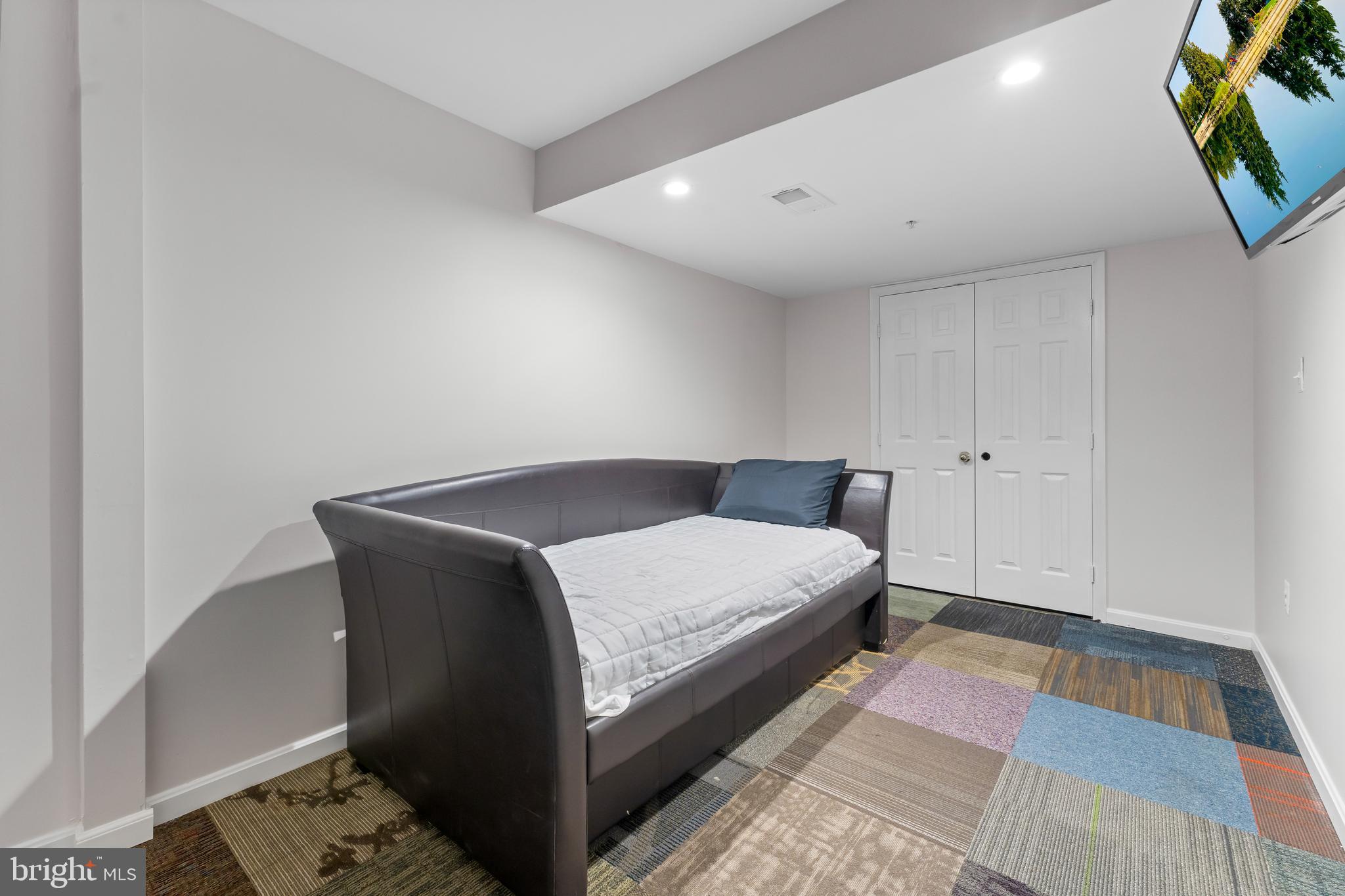 MITCHELLVILLE EAST - Residential Lease