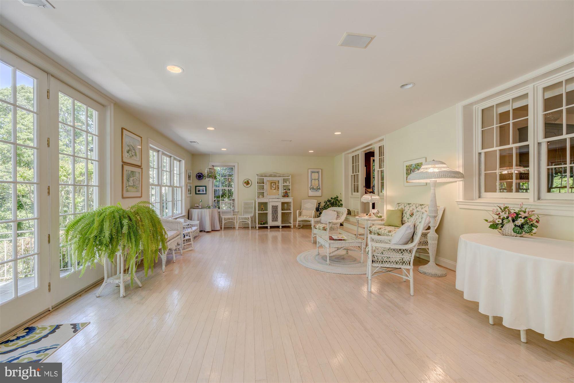 THE HAMLET - Residential