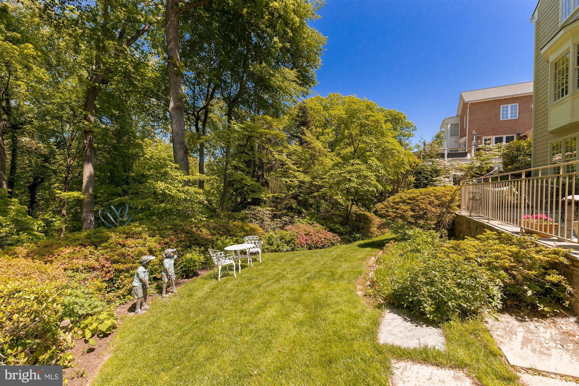 THE HAMLET - Residential