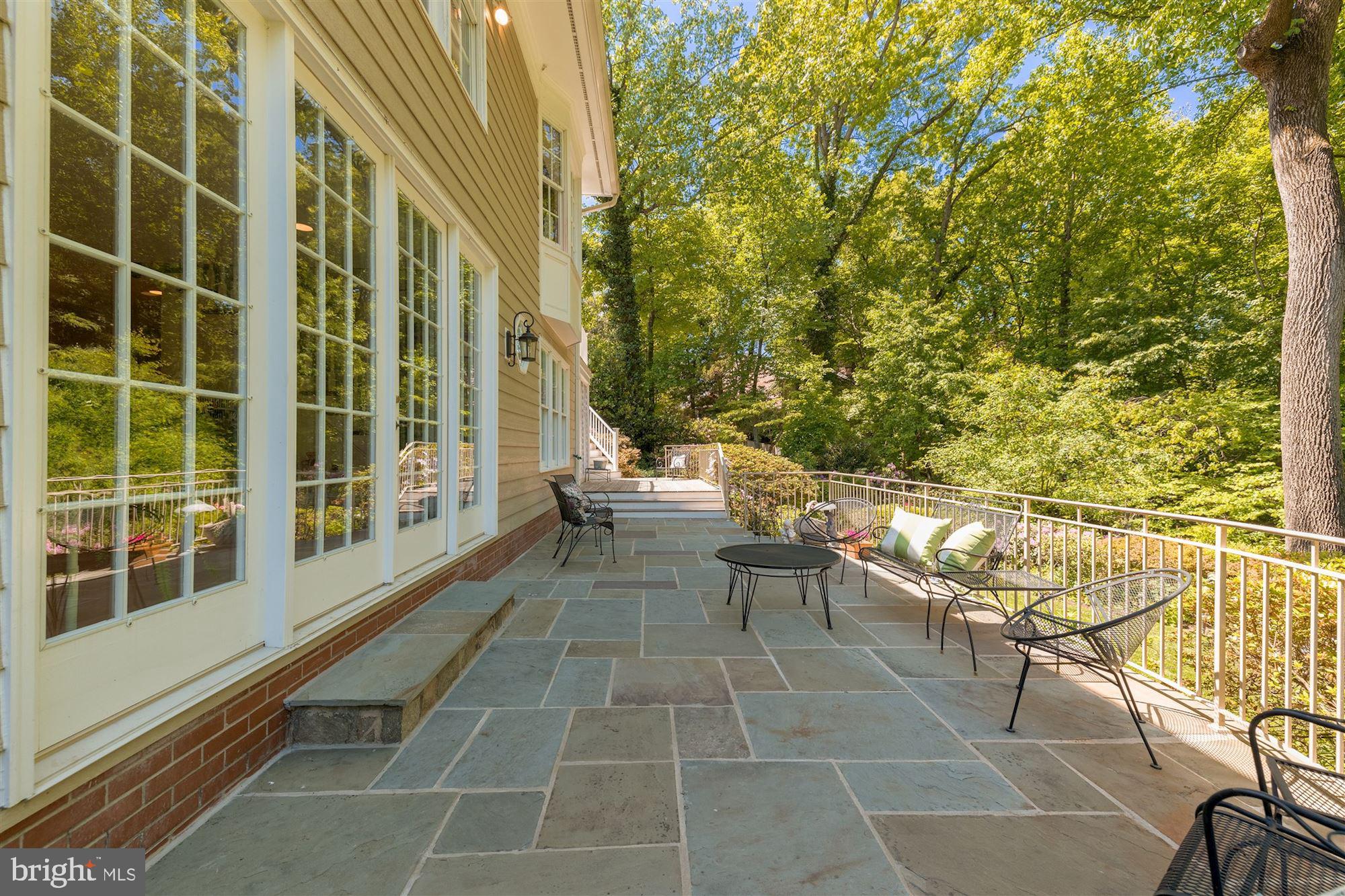 THE HAMLET - Residential