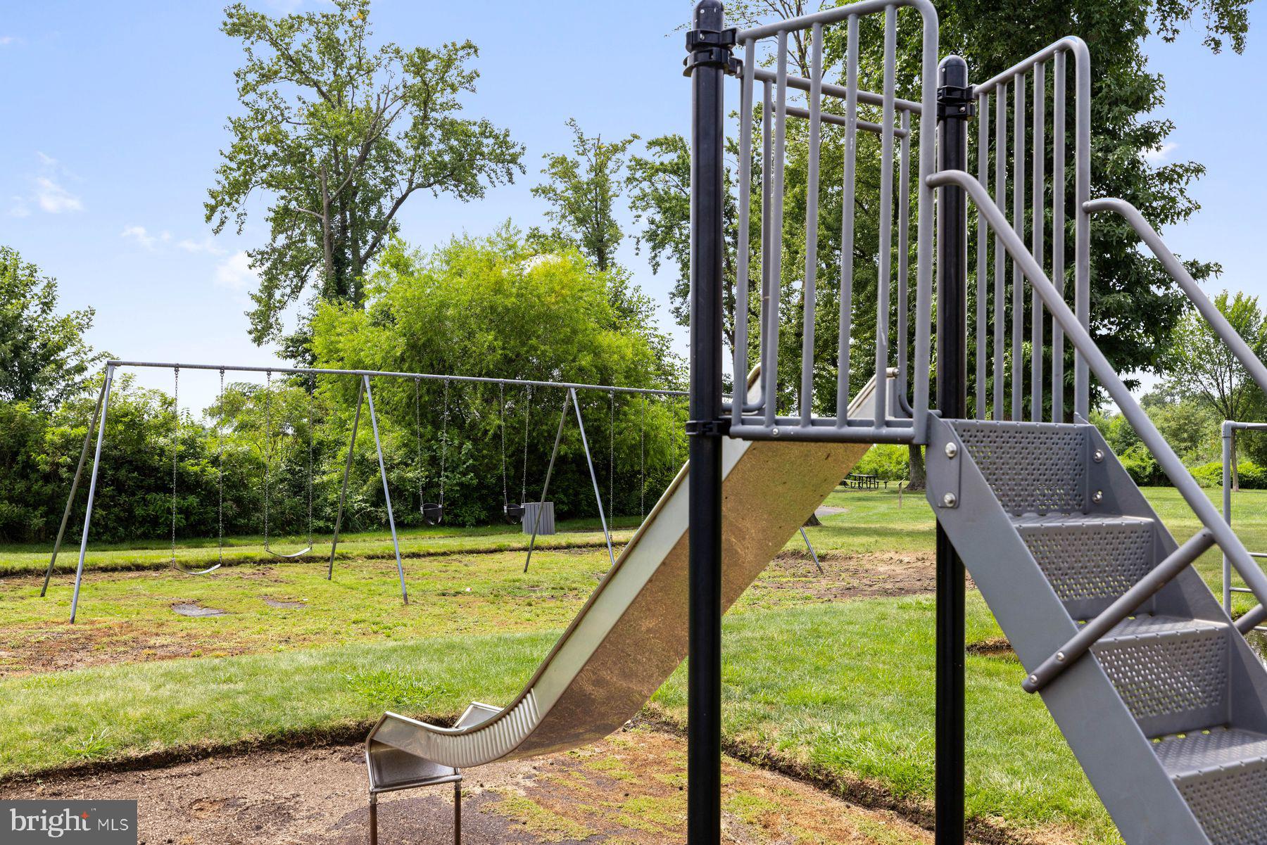 WATERSIDE - Residential