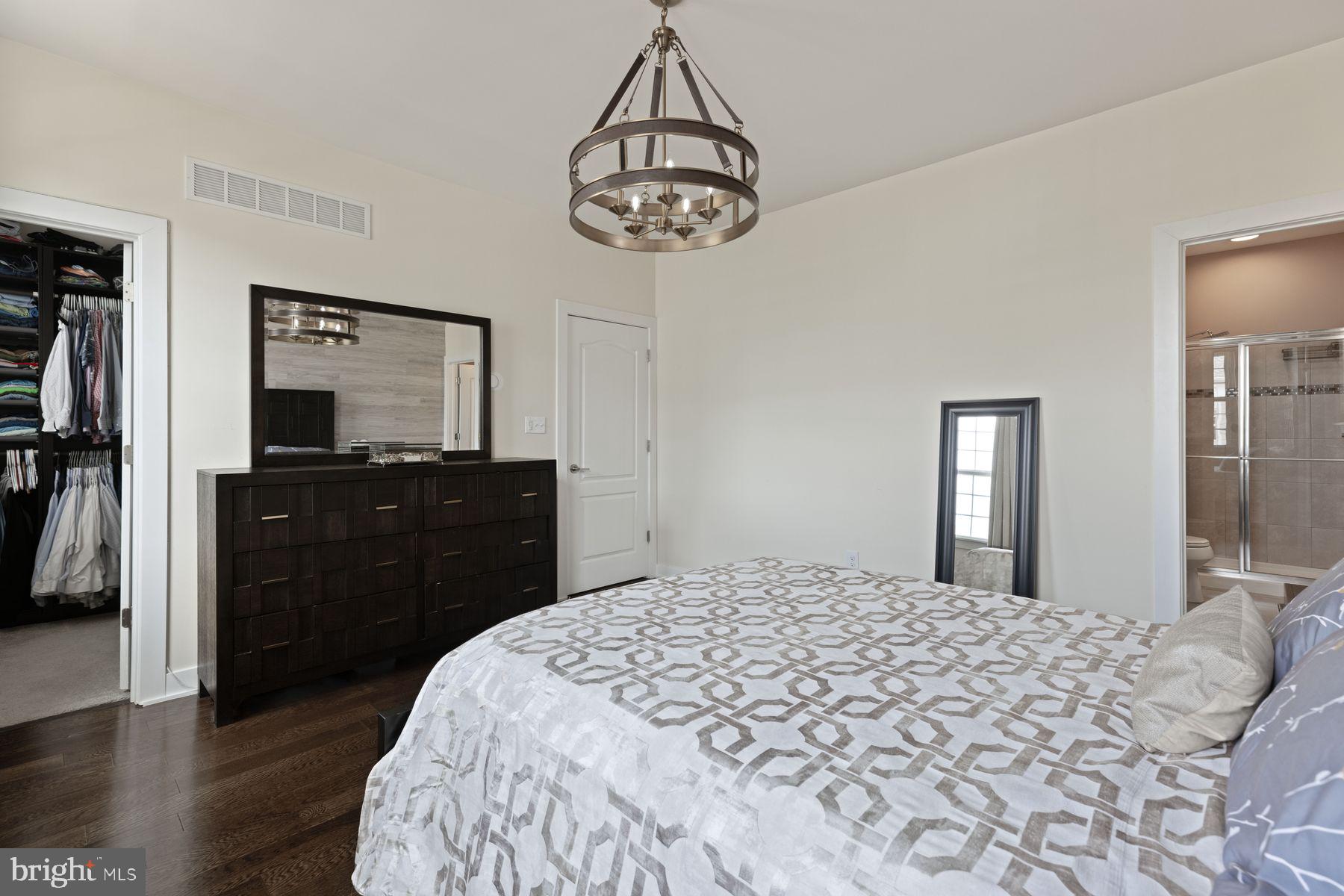 WATERSIDE - Residential