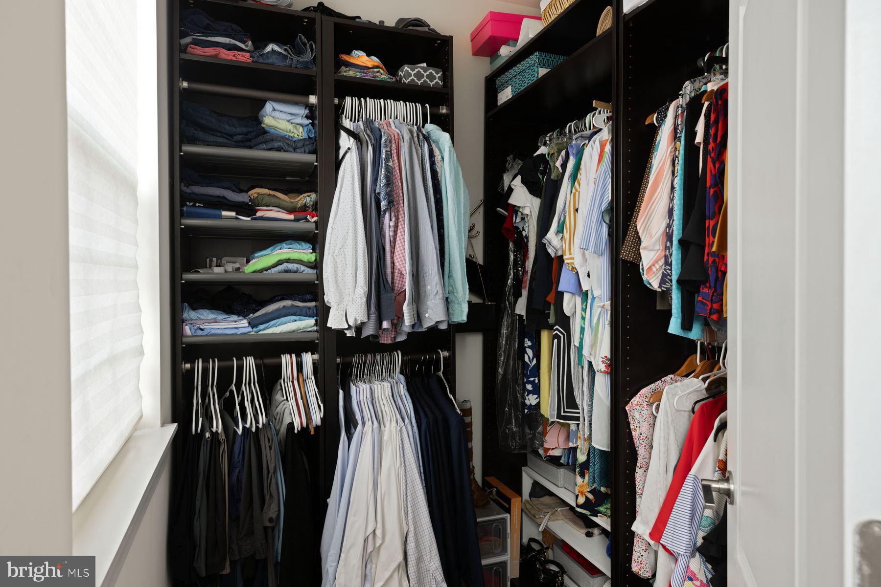 WATERSIDE - Residential