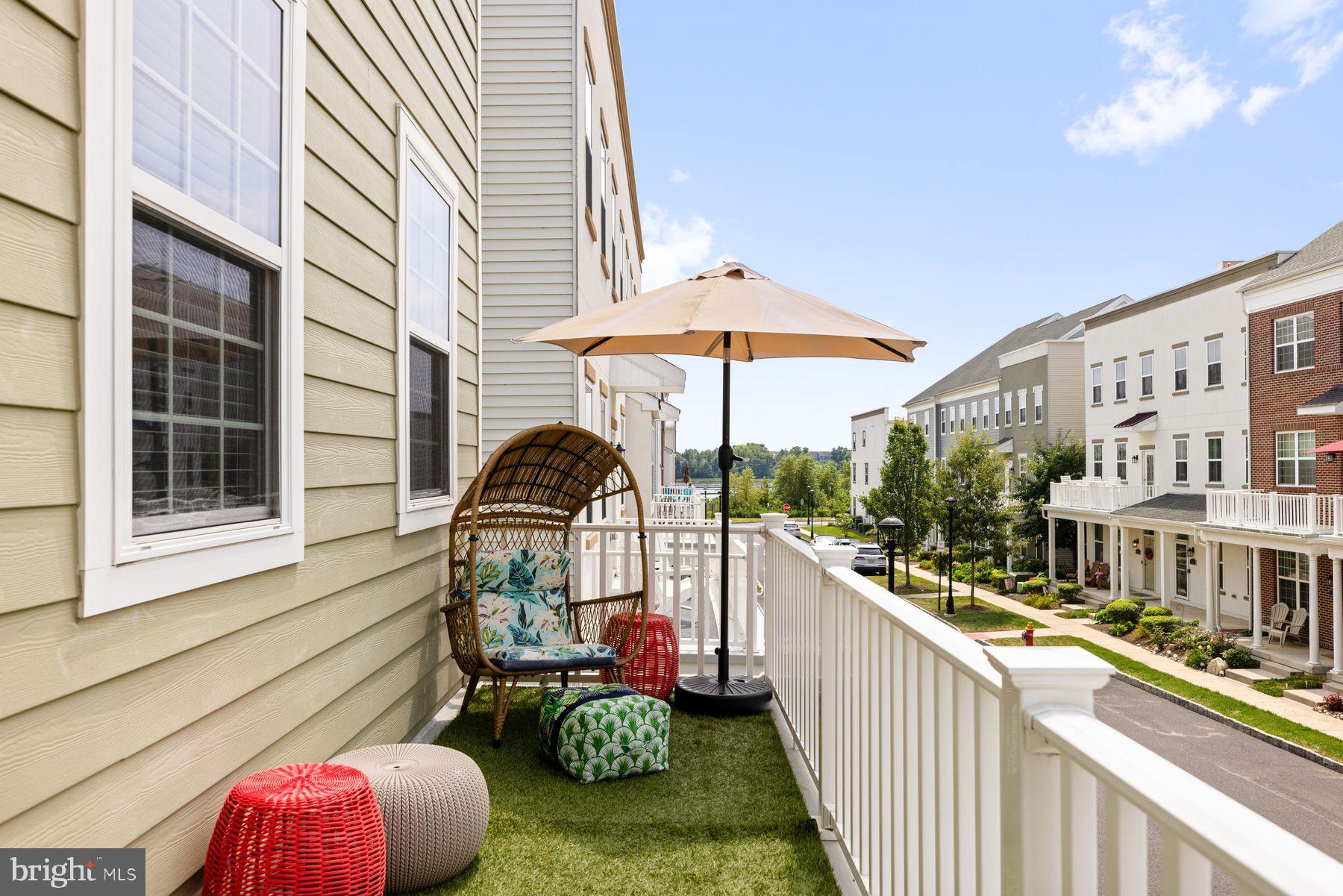 WATERSIDE - Residential