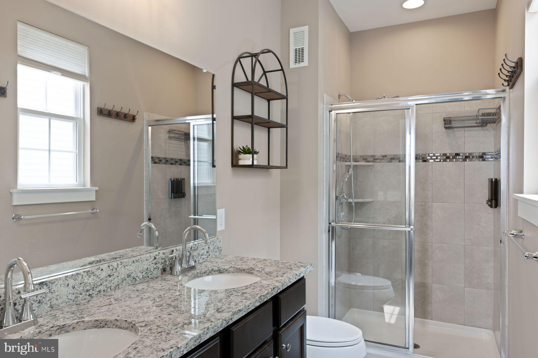 WATERSIDE - Residential