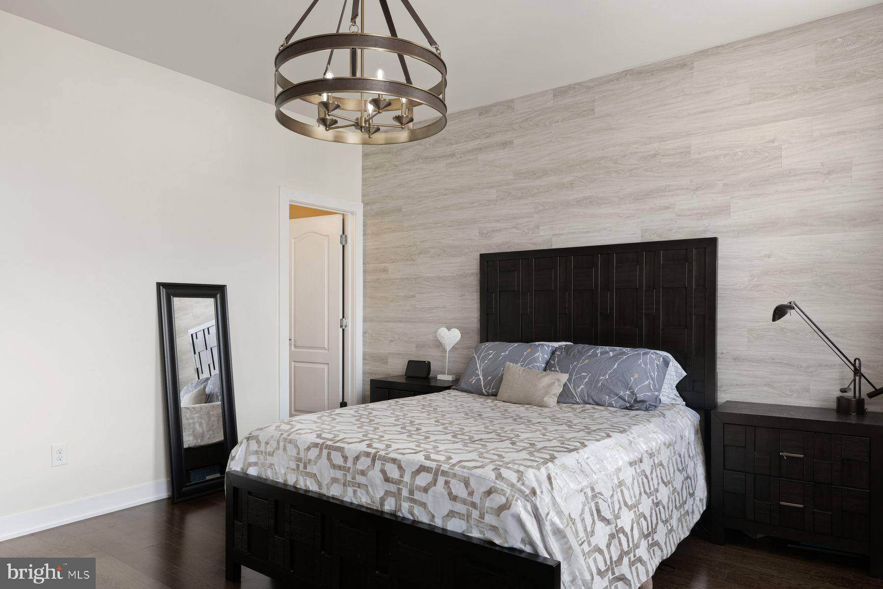 WATERSIDE - Residential