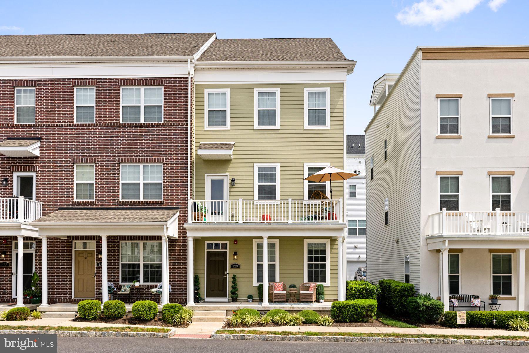 WATERSIDE - Residential