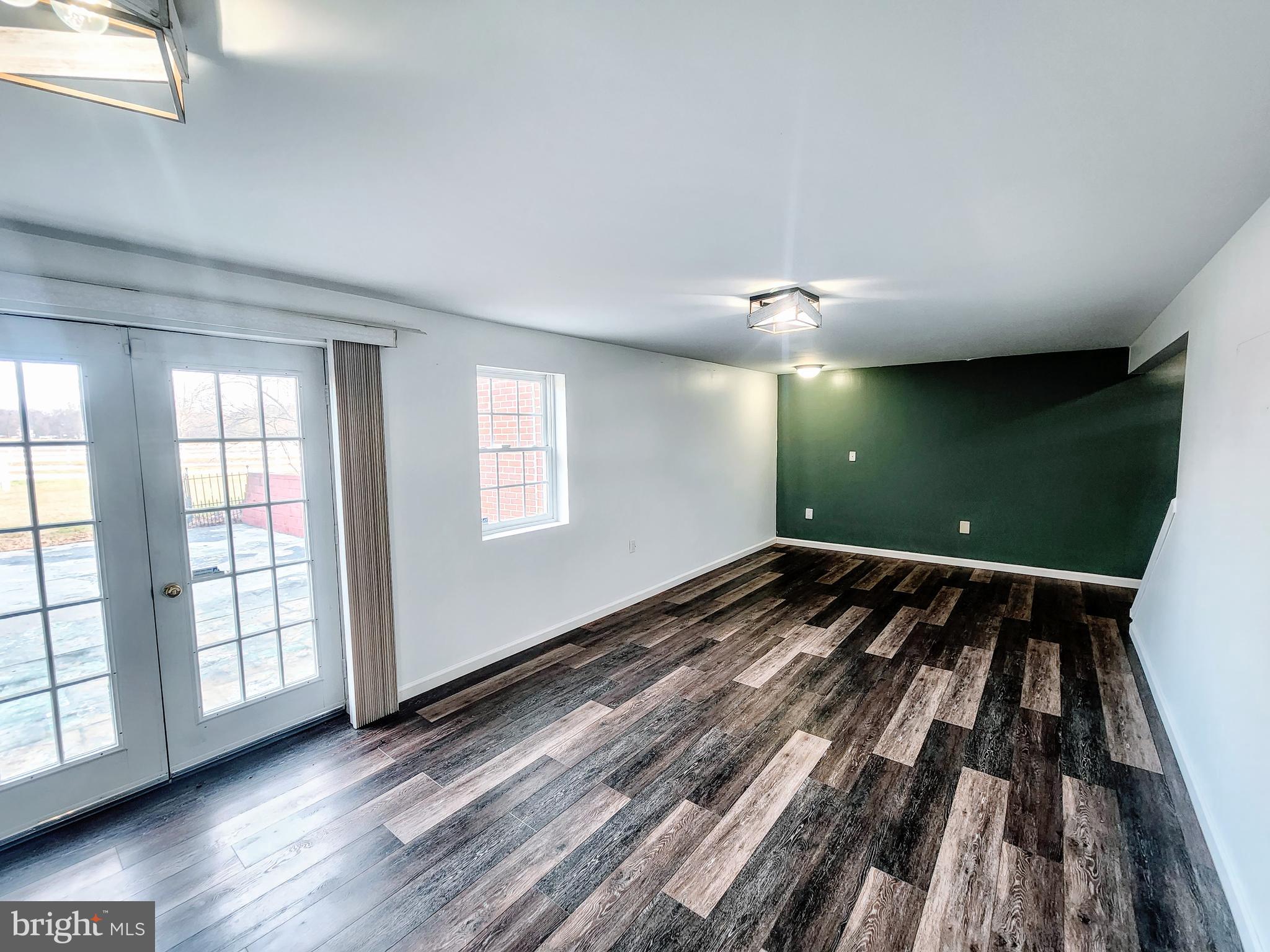 GERRARD ACRES - Residential Lease