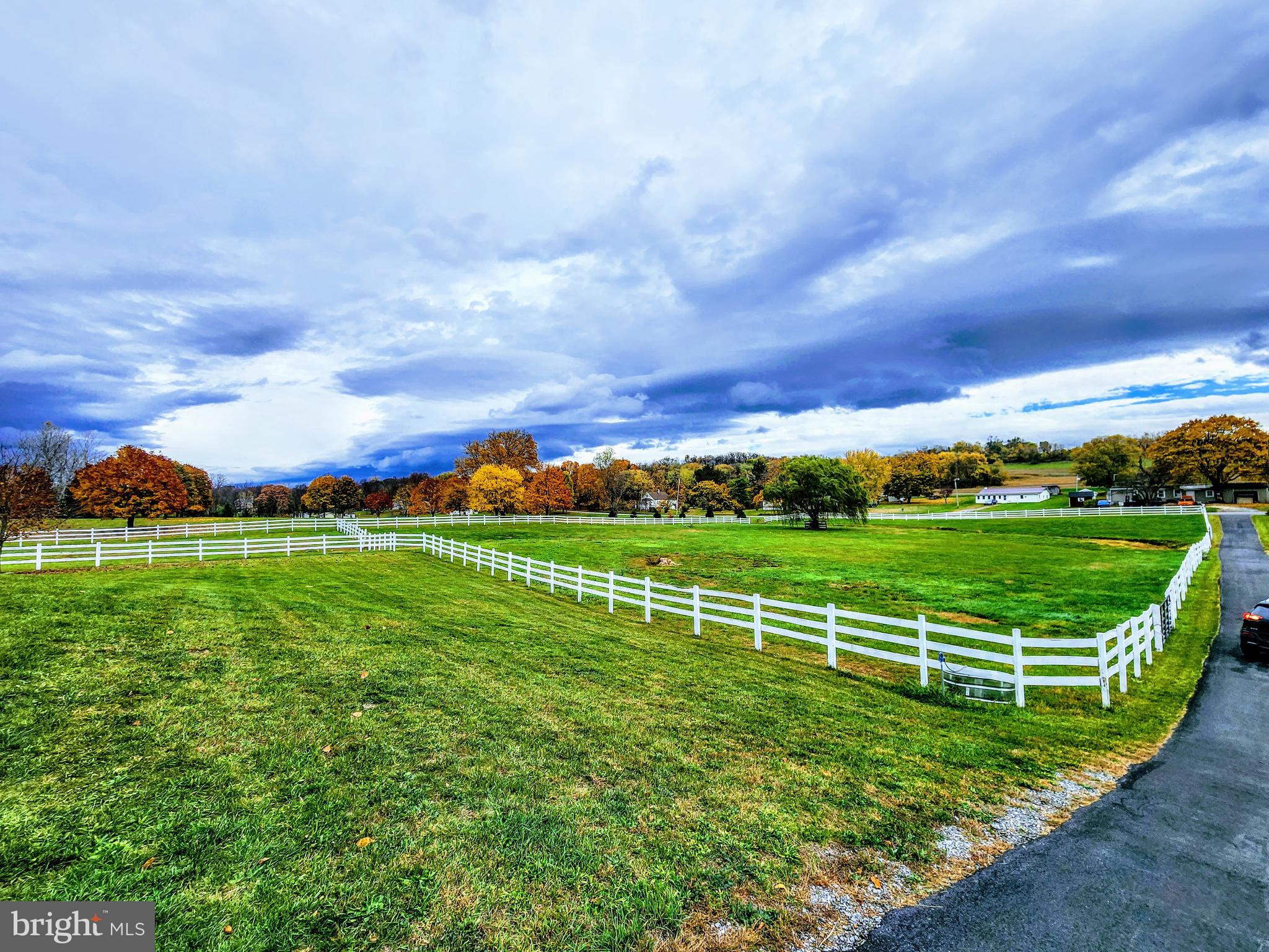 GERRARD ACRES - Residential Lease