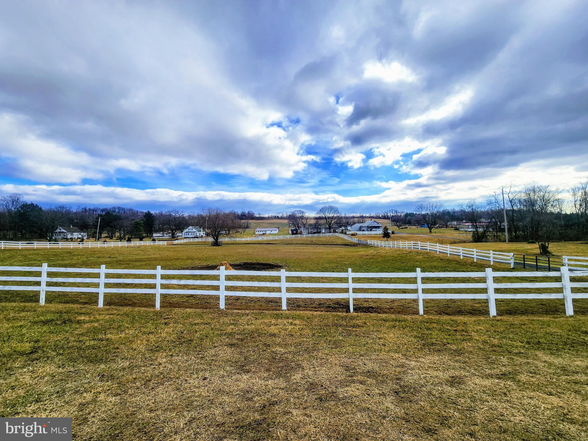 GERRARD ACRES - Residential Lease