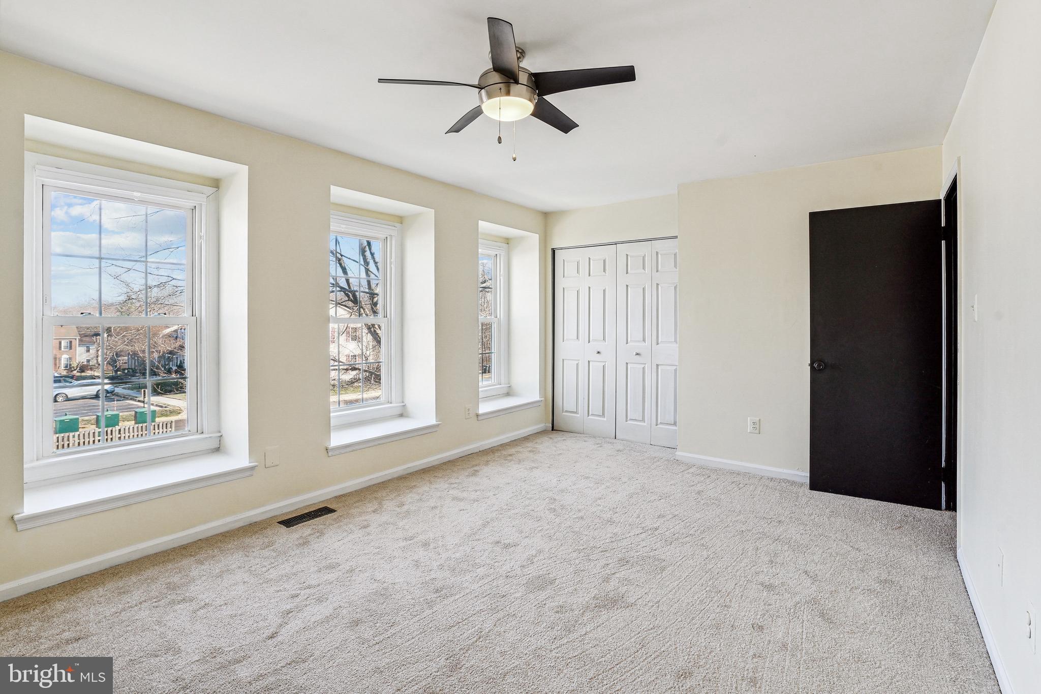 TOWNS OF FOREST HILLS - Residential