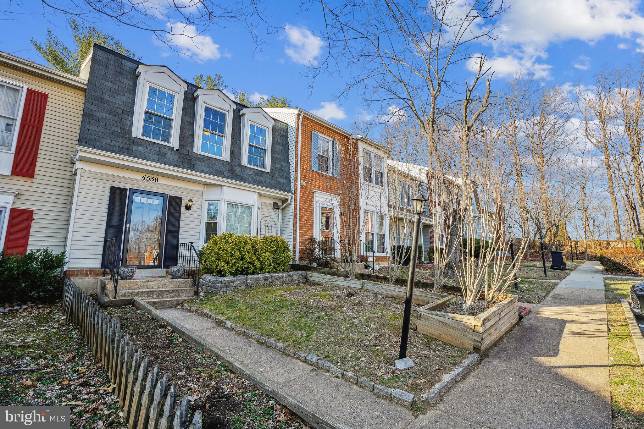 TOWNS OF FOREST HILLS - Residential