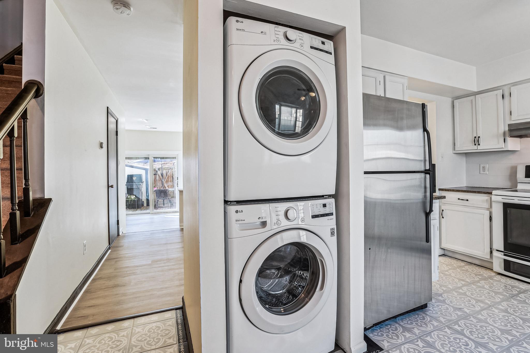 TOWNS OF FOREST HILLS - Residential