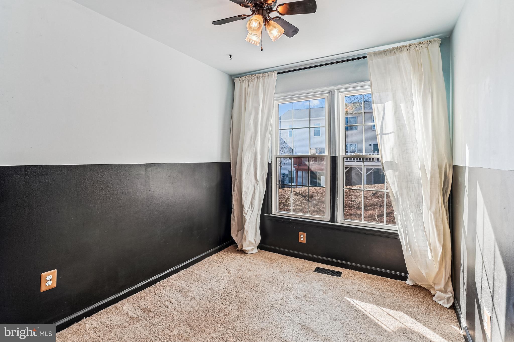 TOWNS OF FOREST HILLS - Residential