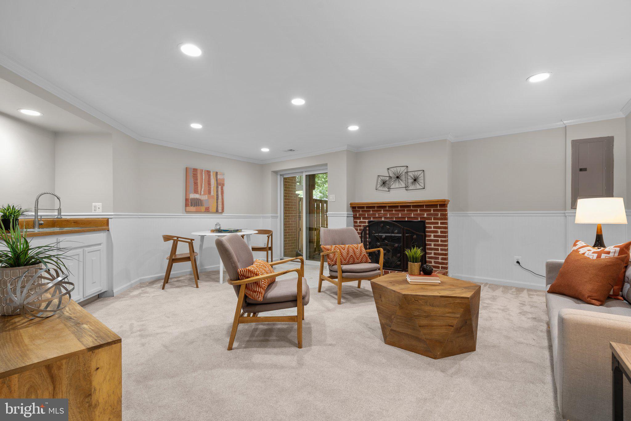 GLENWOOD MANOR - Residential