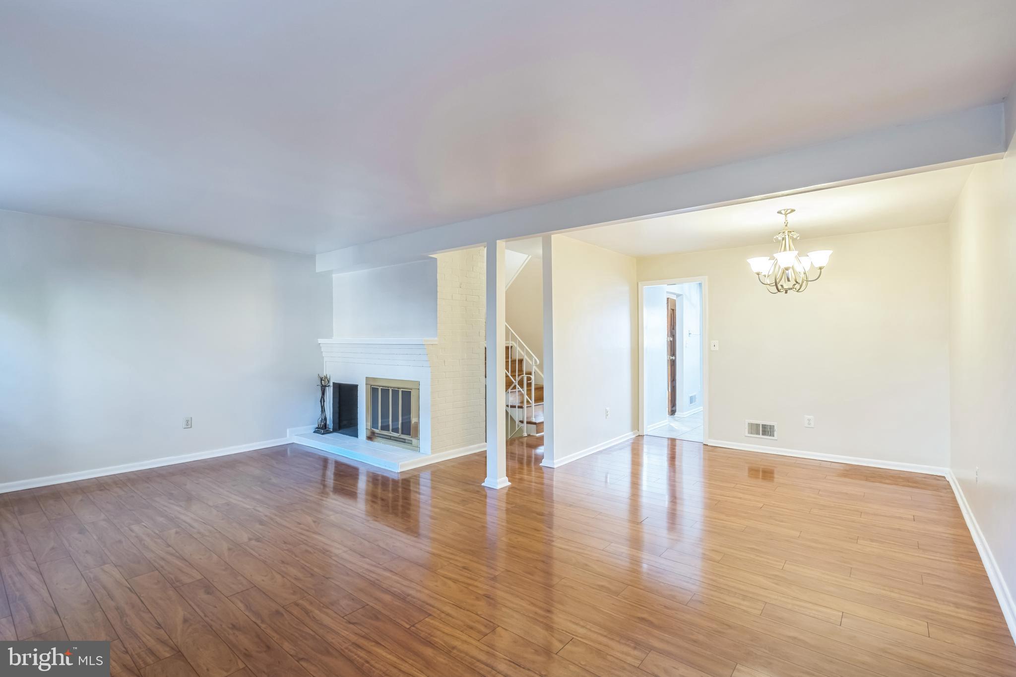 WHEATON SQUARE EAST - Residential