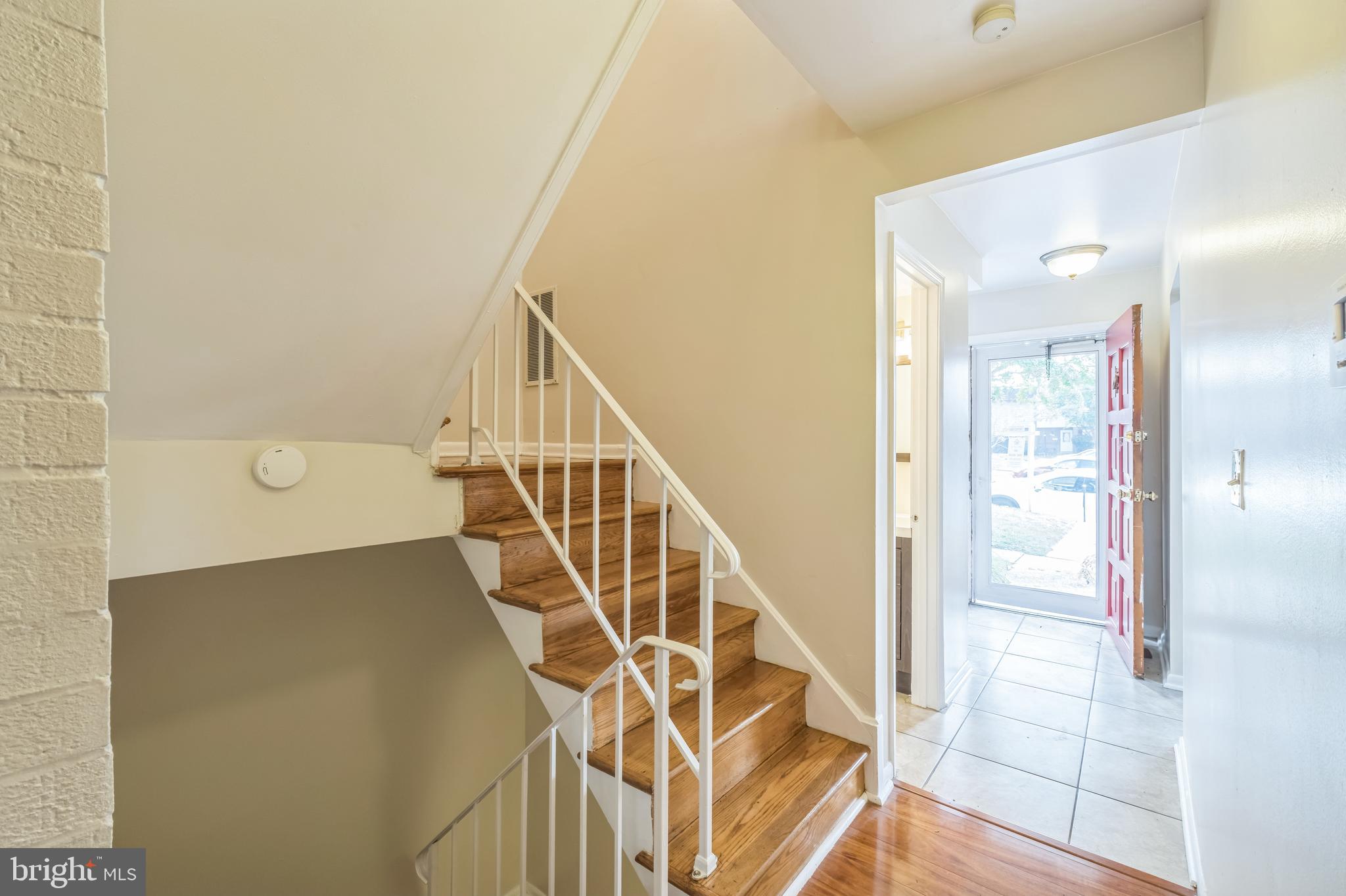WHEATON SQUARE EAST - Residential