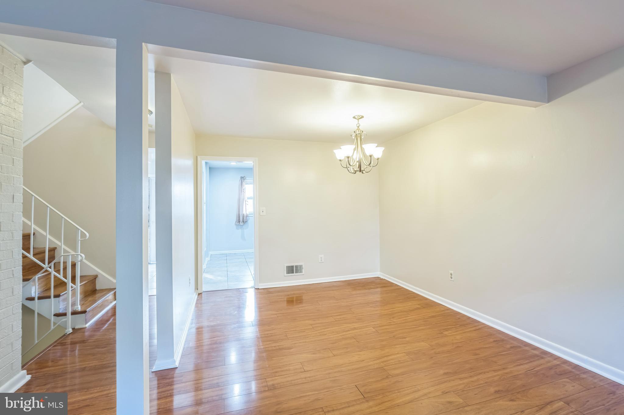 WHEATON SQUARE EAST - Residential