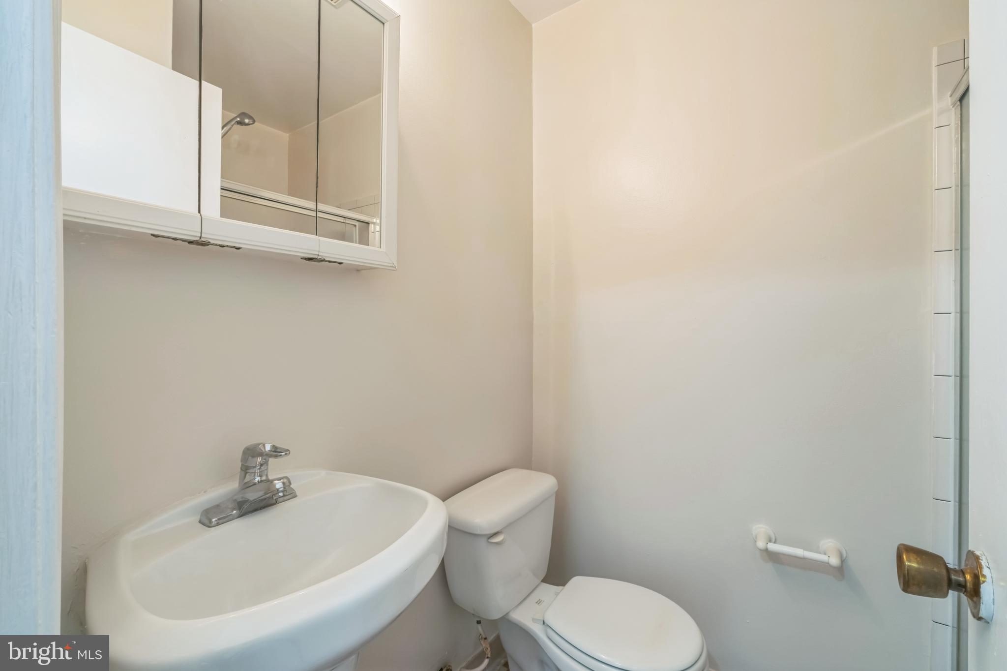 WHEATON SQUARE EAST - Residential