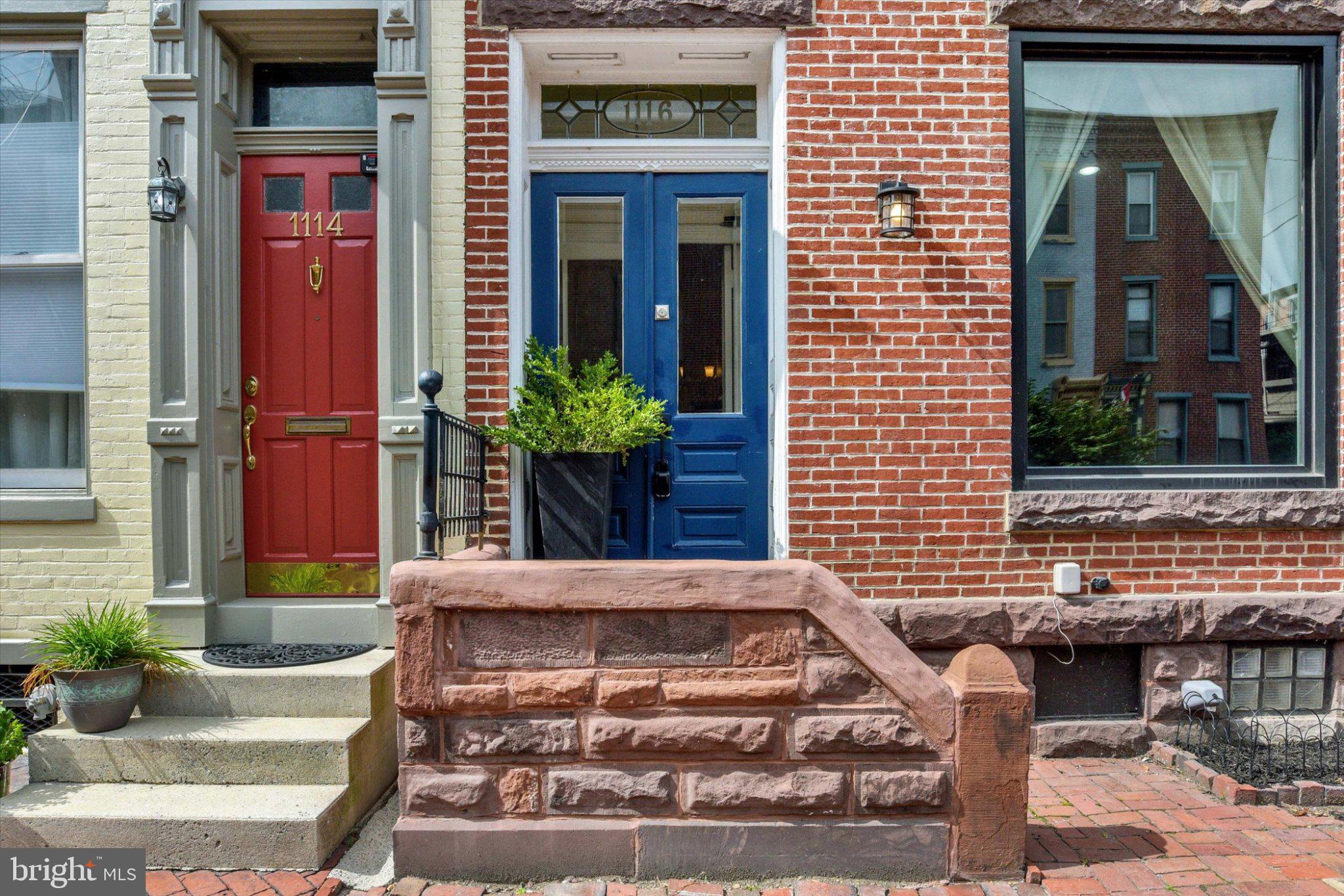 1116 GREEN STREET