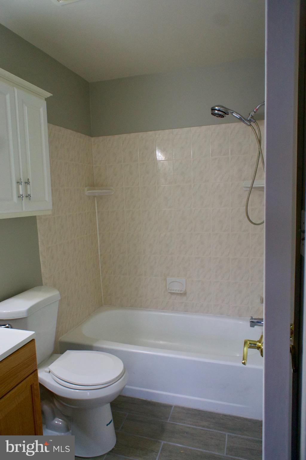 POINT OF WOODS EAST - Residential Lease