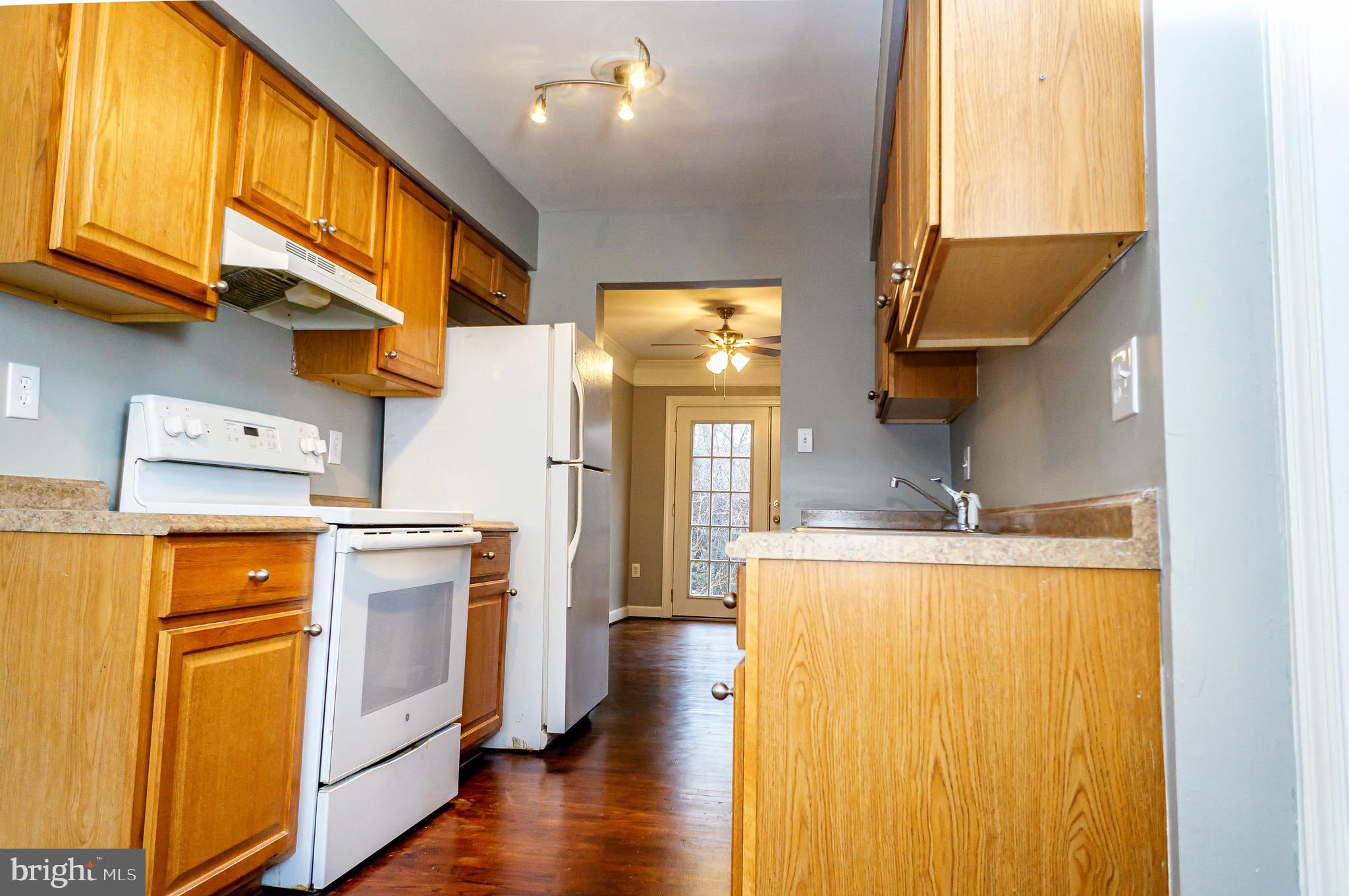 POINT OF WOODS EAST - Residential Lease