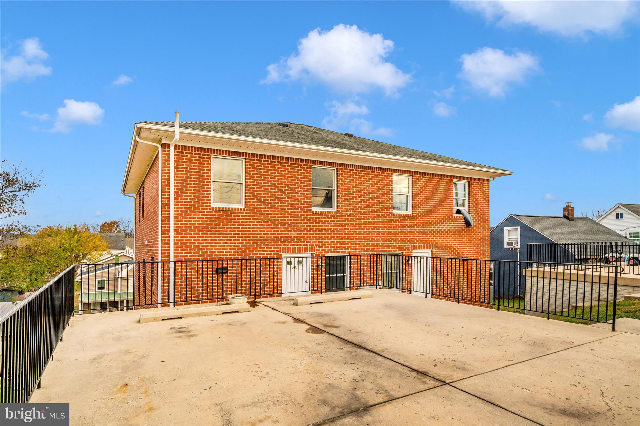 HAGERSTOWN - Residential