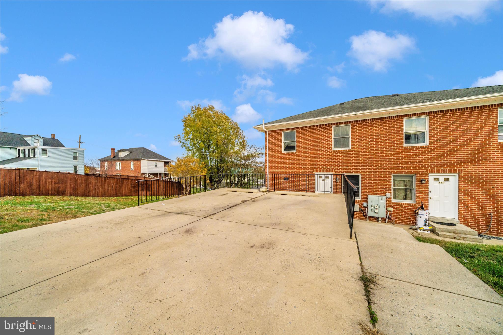 HAGERSTOWN - Residential