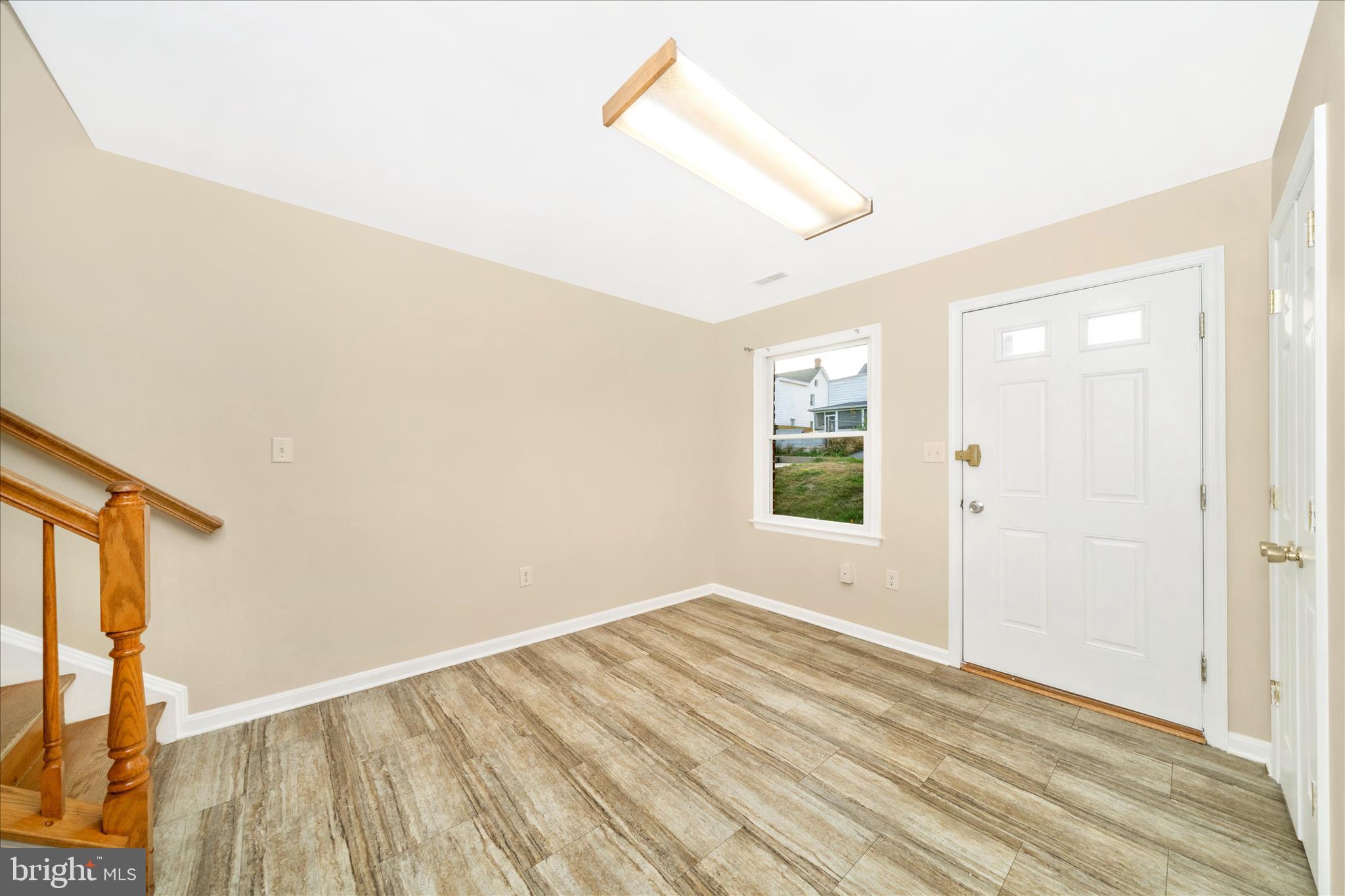 HAGERSTOWN - Residential