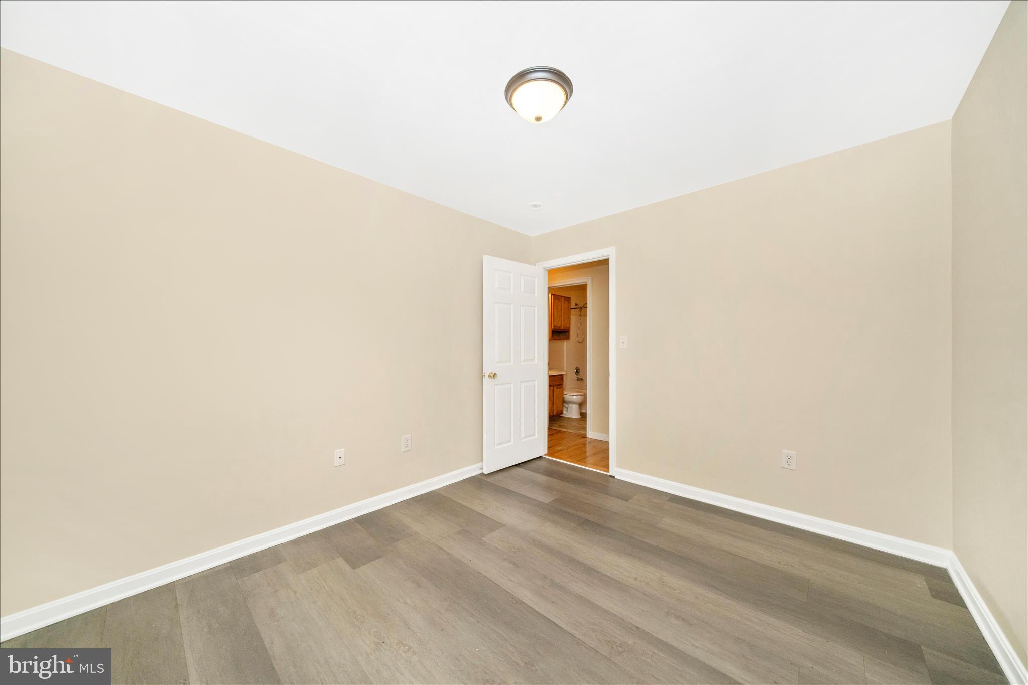 HAGERSTOWN - Residential