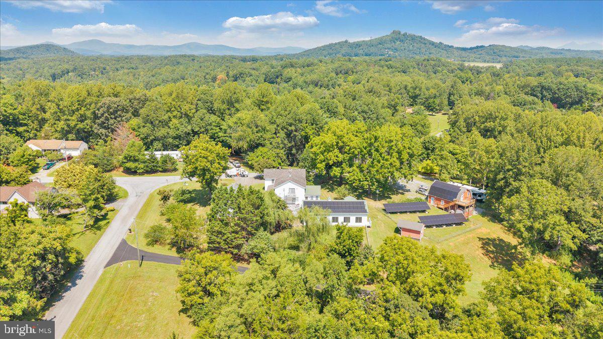 114 PLEASURE POINT DR