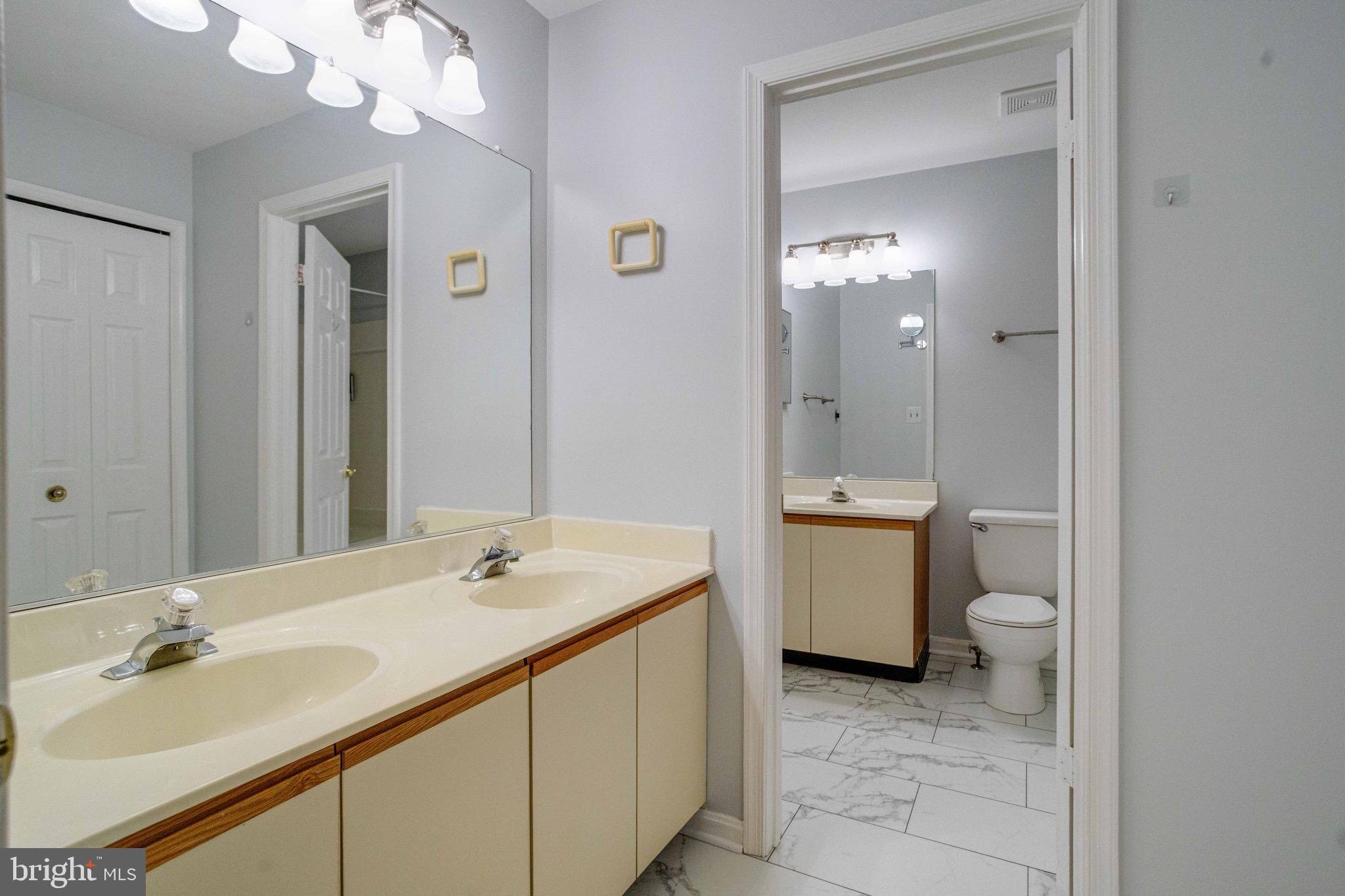 FOXBOROUGH FARMS - Residential